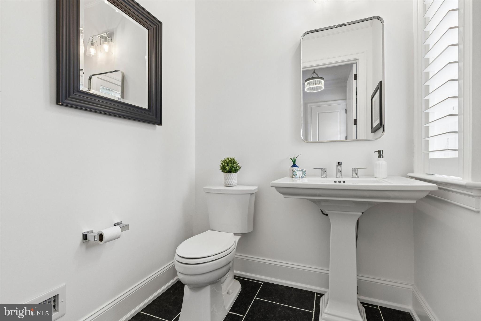 ST. HONORE - Residential