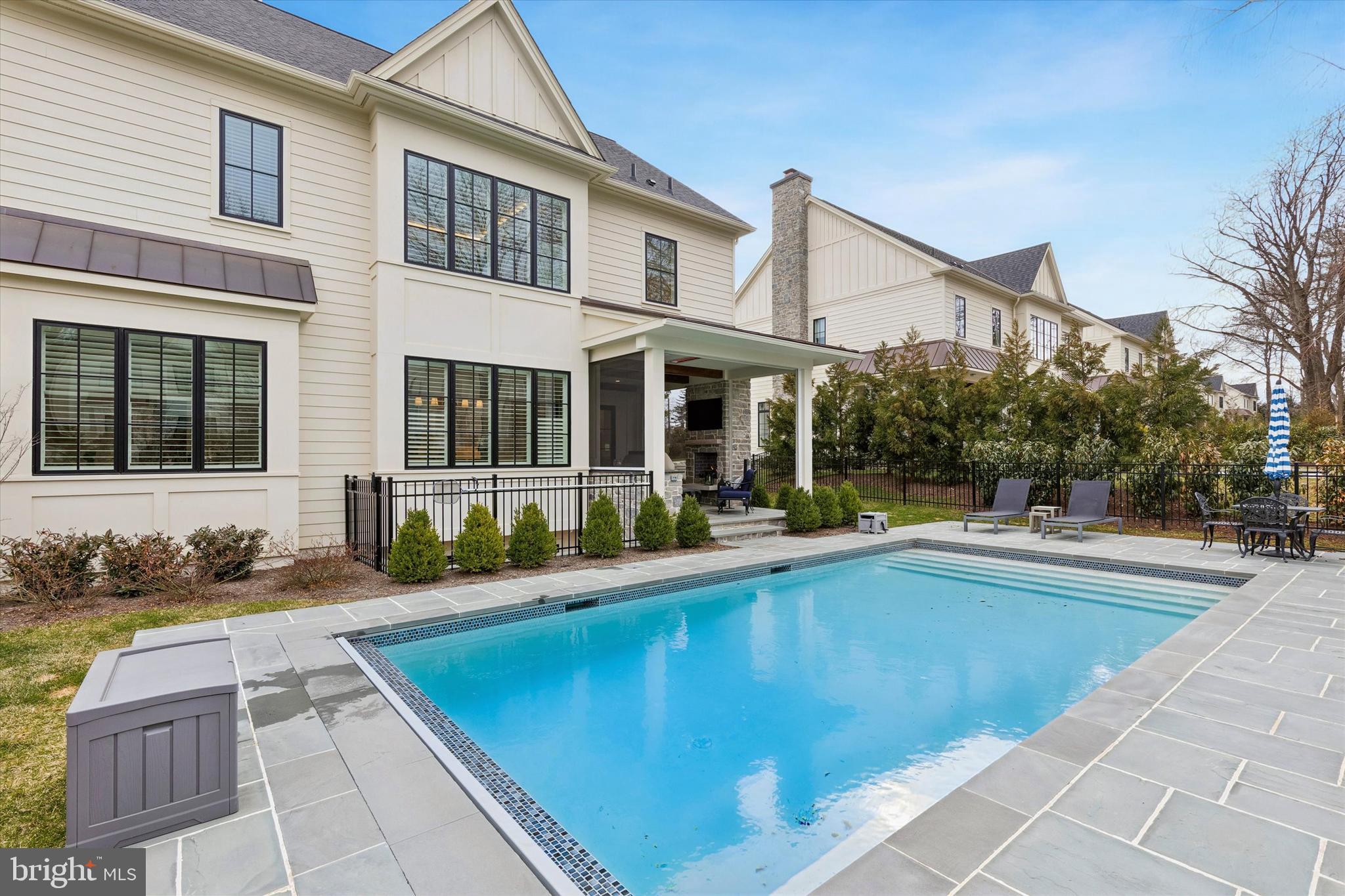 ST. HONORE - Residential