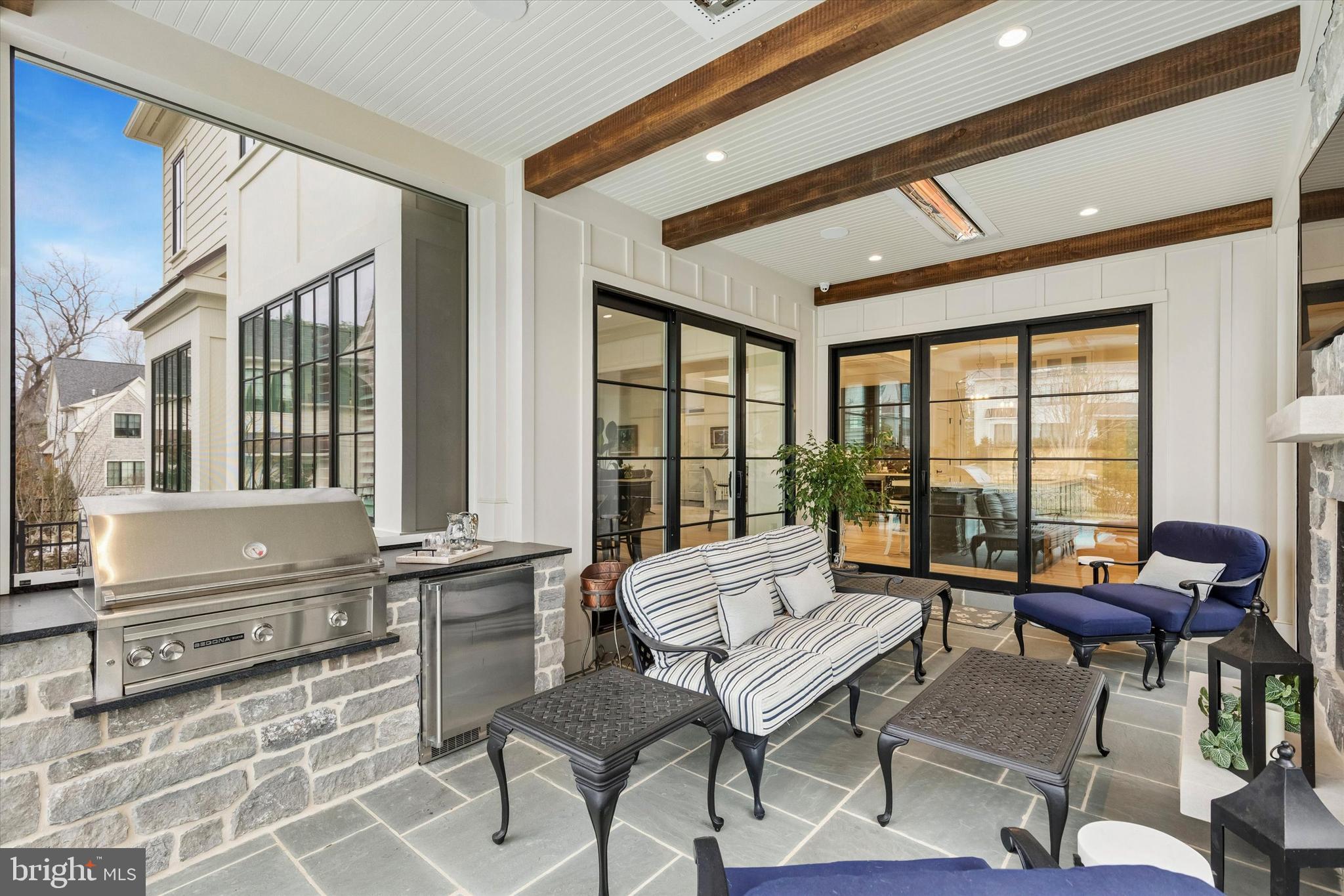 ST. HONORE - Residential