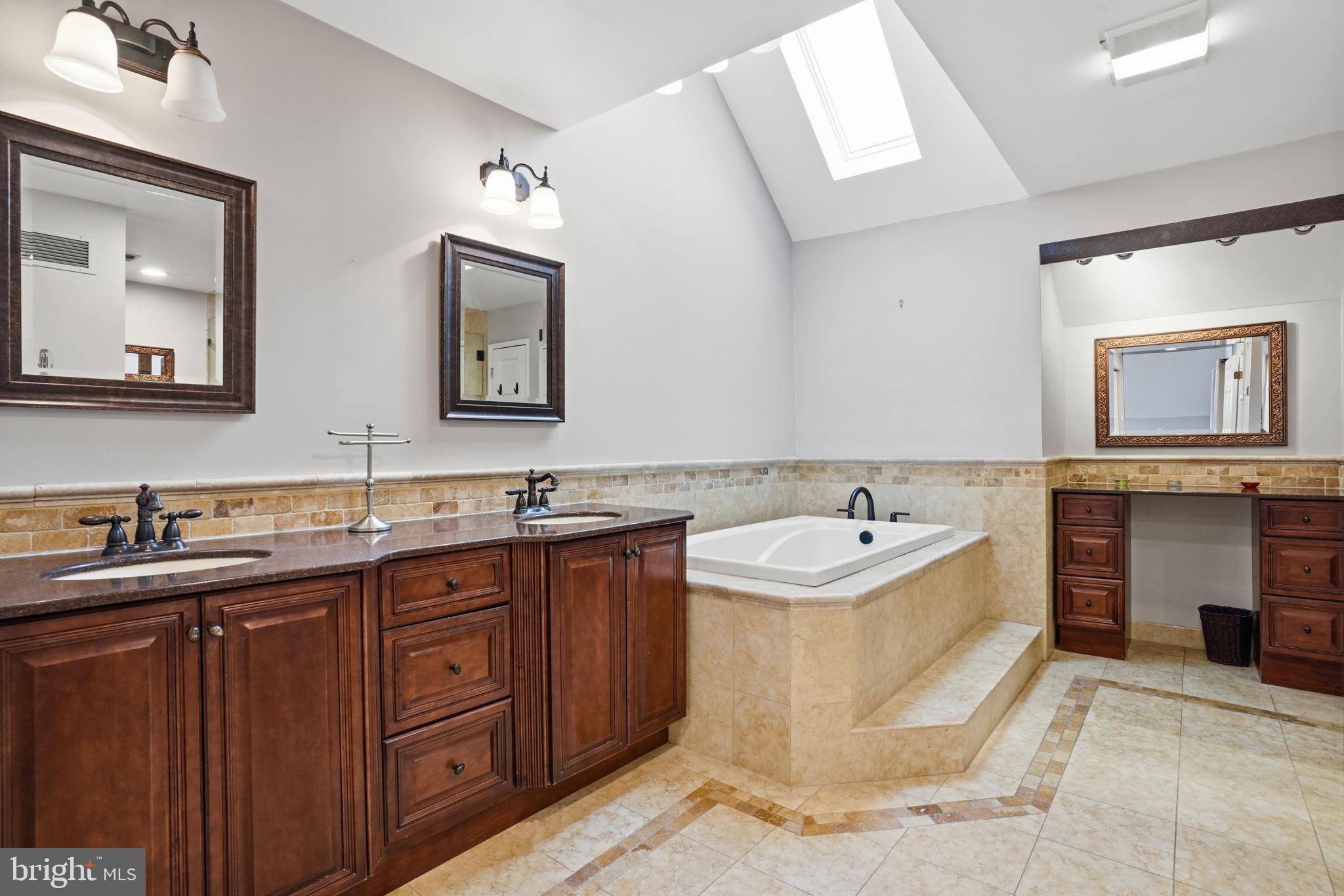 BLUE BELL - Residential