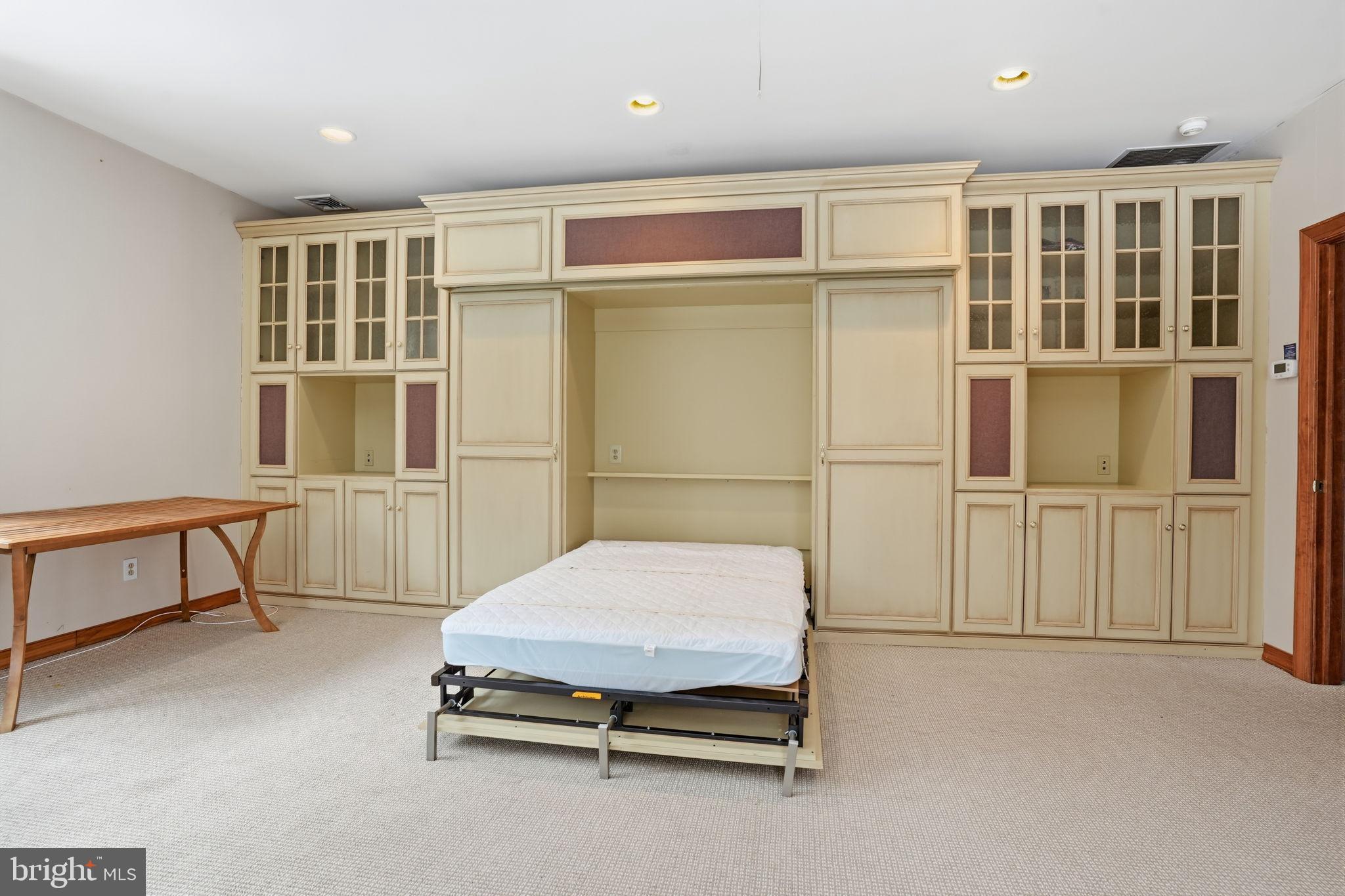 BLUE BELL - Residential