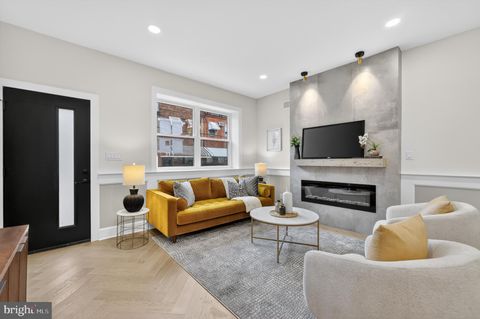Tiny photo for 2016 S 10th Street, PHILADELPHIA, PA 19148 (MLS # PAPH2625234)