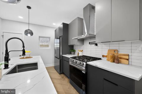Tiny photo for 2016 S 10th Street, PHILADELPHIA, PA 19148 (MLS # PAPH2625234)