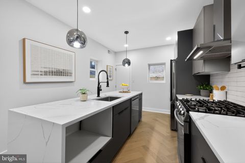 Tiny photo for 2016 S 10th Street, PHILADELPHIA, PA 19148 (MLS # PAPH2625234)
