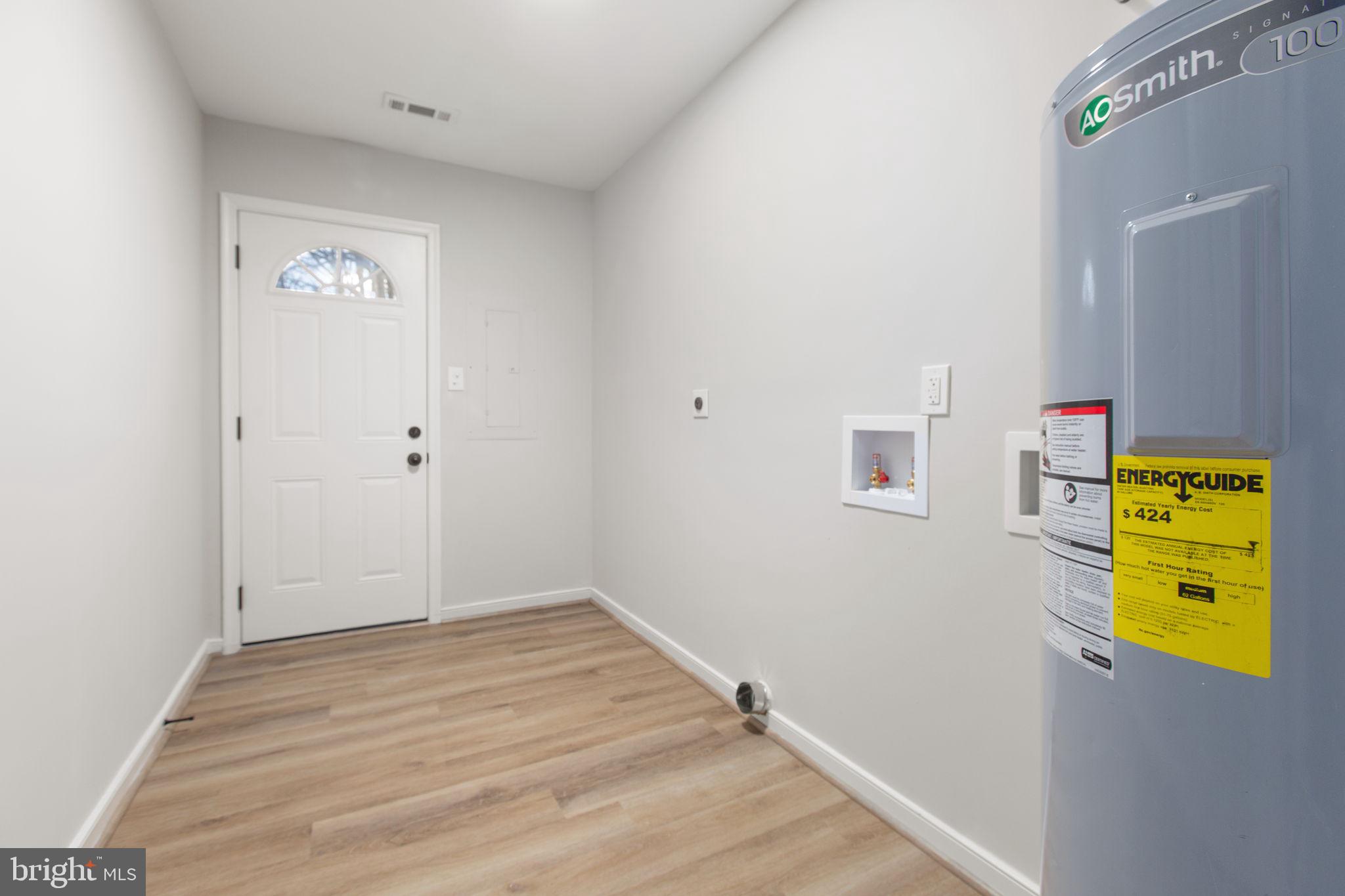 LAKE LAND OR - Residential