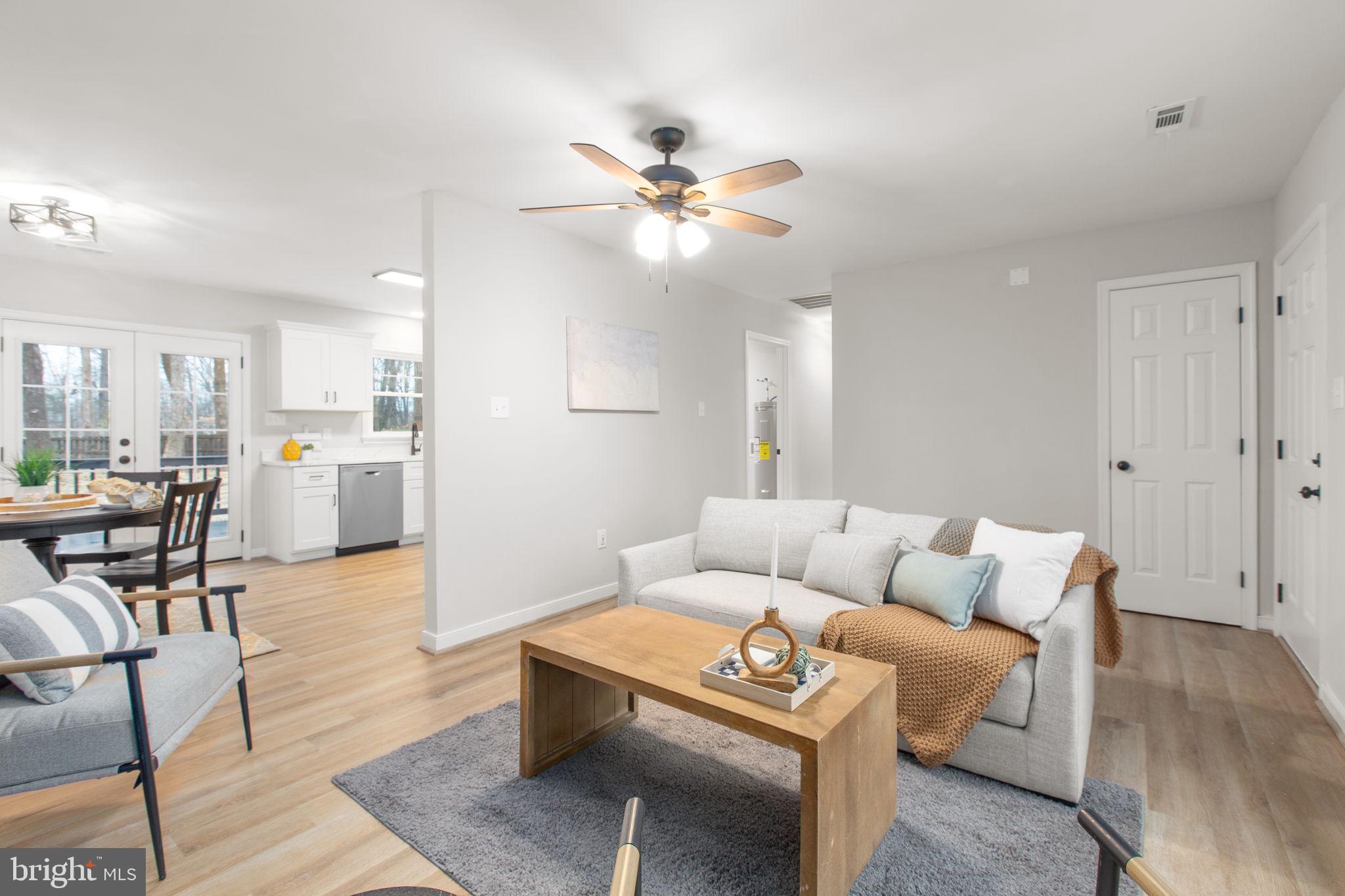 LAKE LAND OR - Residential