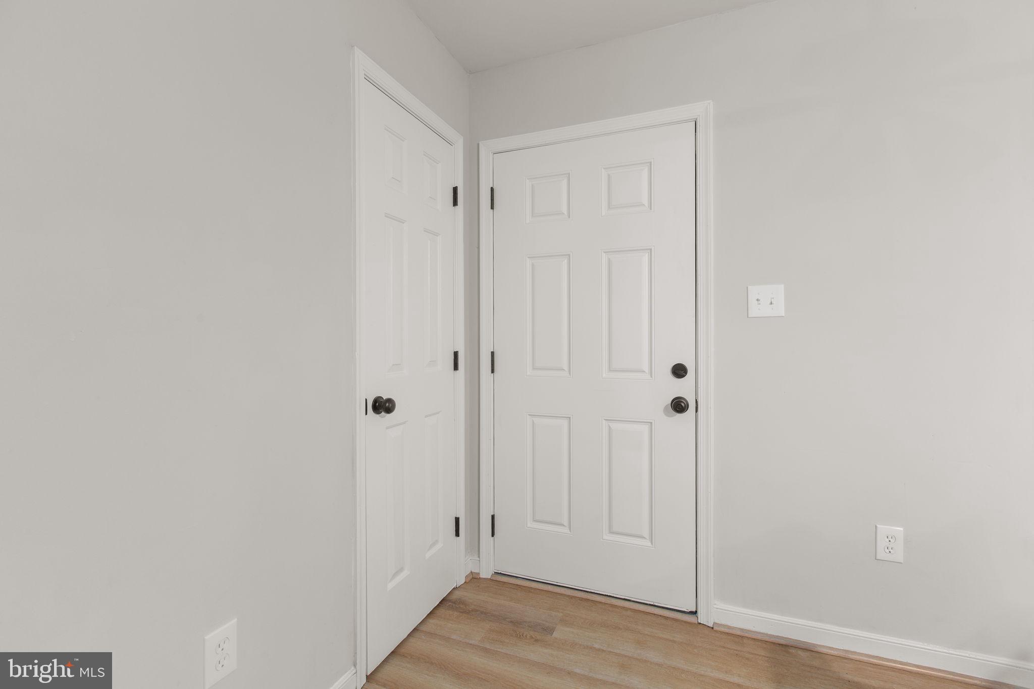 LAKE LAND OR - Residential