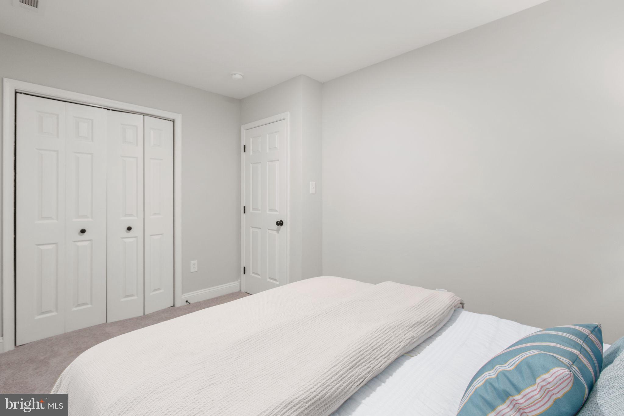 LAKE LAND OR - Residential