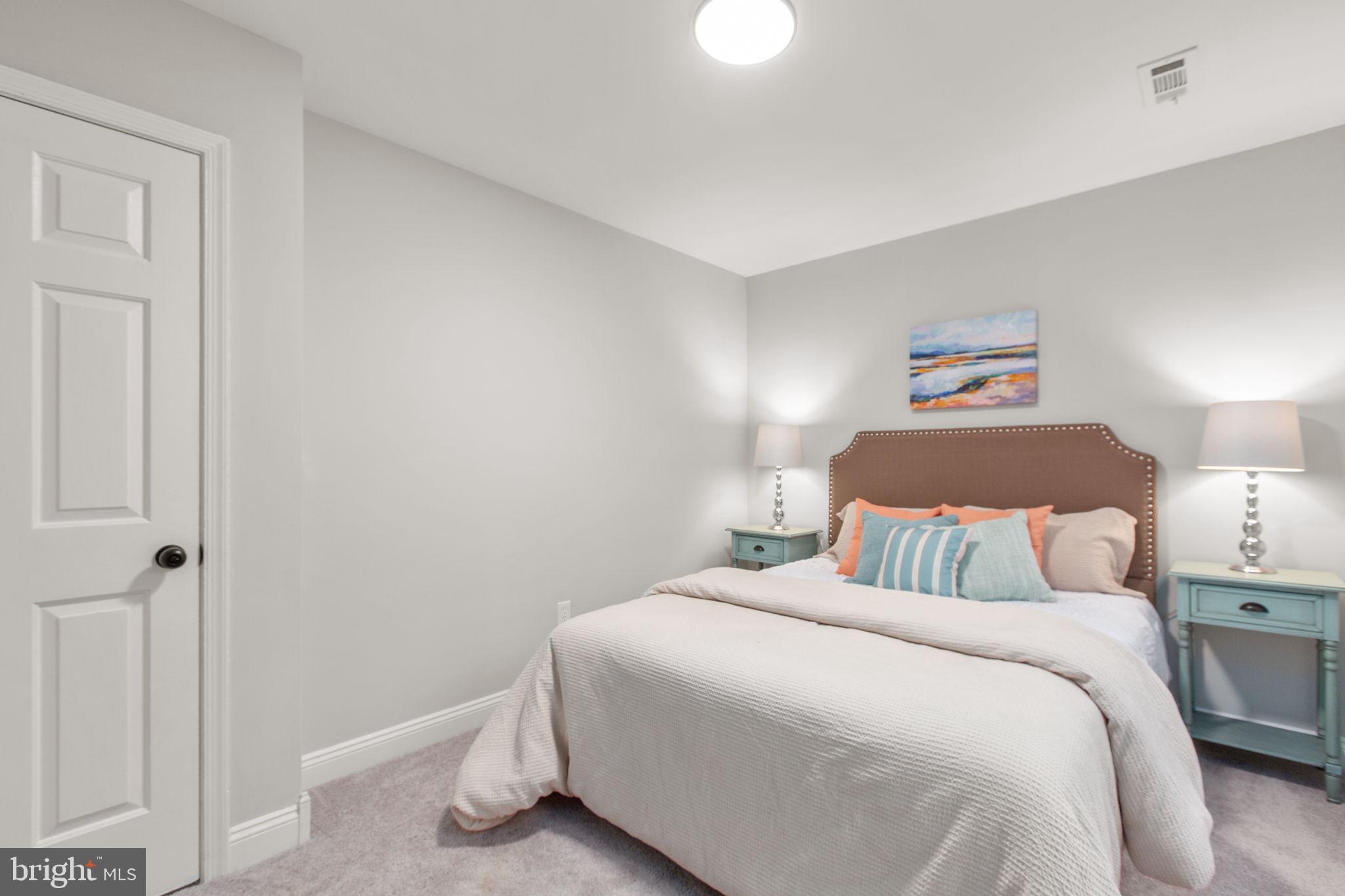 LAKE LAND OR - Residential