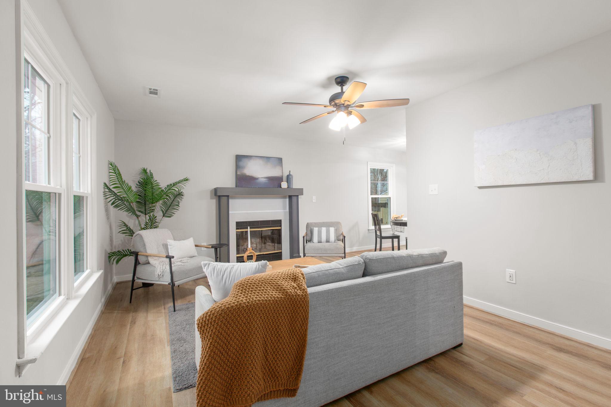 LAKE LAND OR - Residential