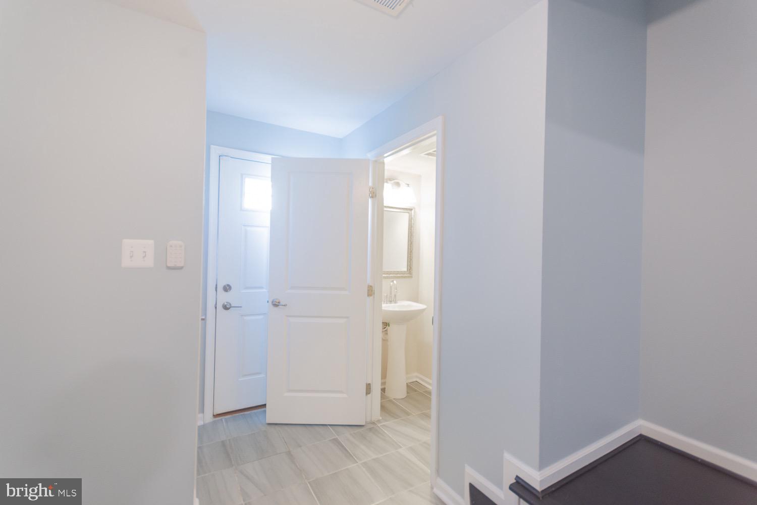 BROOKFIELD - Residential Lease