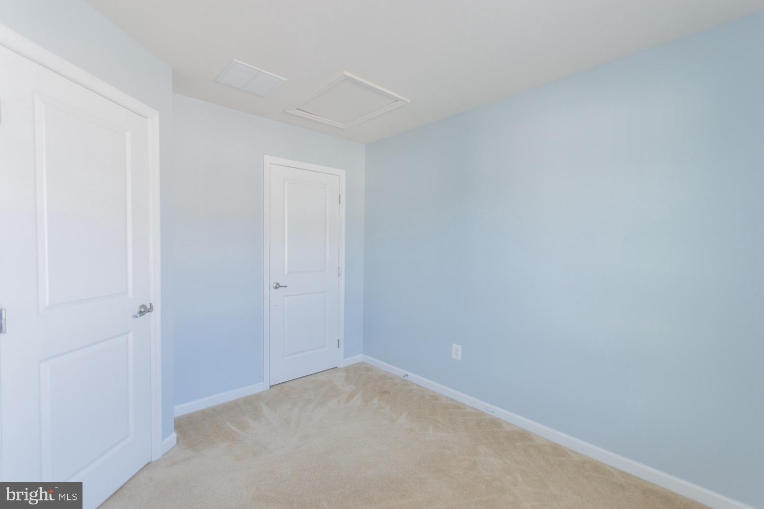 BROOKFIELD - Residential Lease