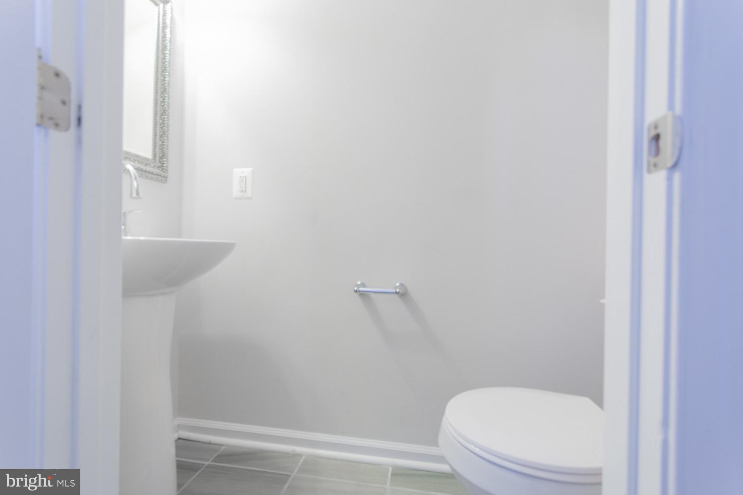 BROOKFIELD - Residential Lease