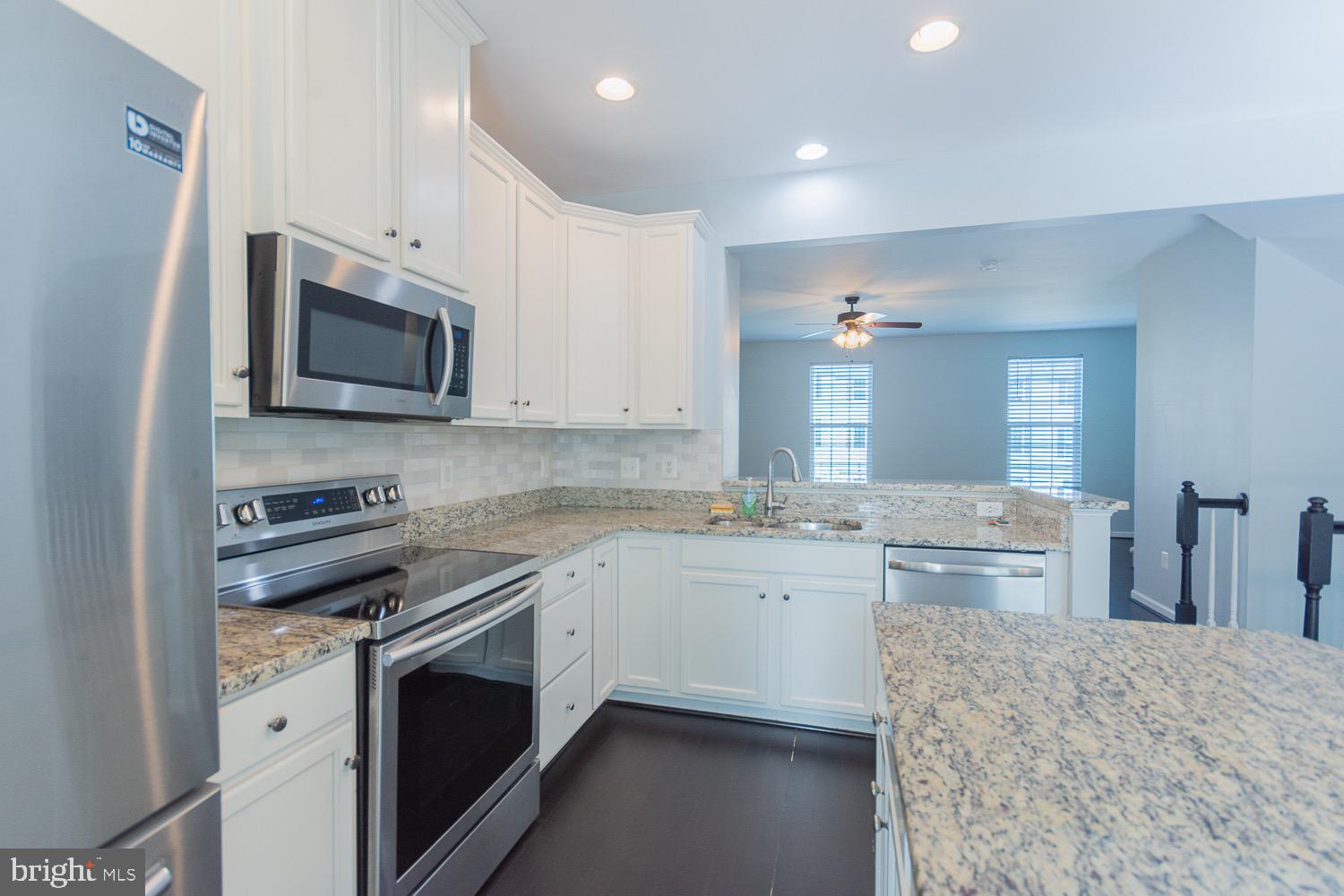 BROOKFIELD - Residential Lease