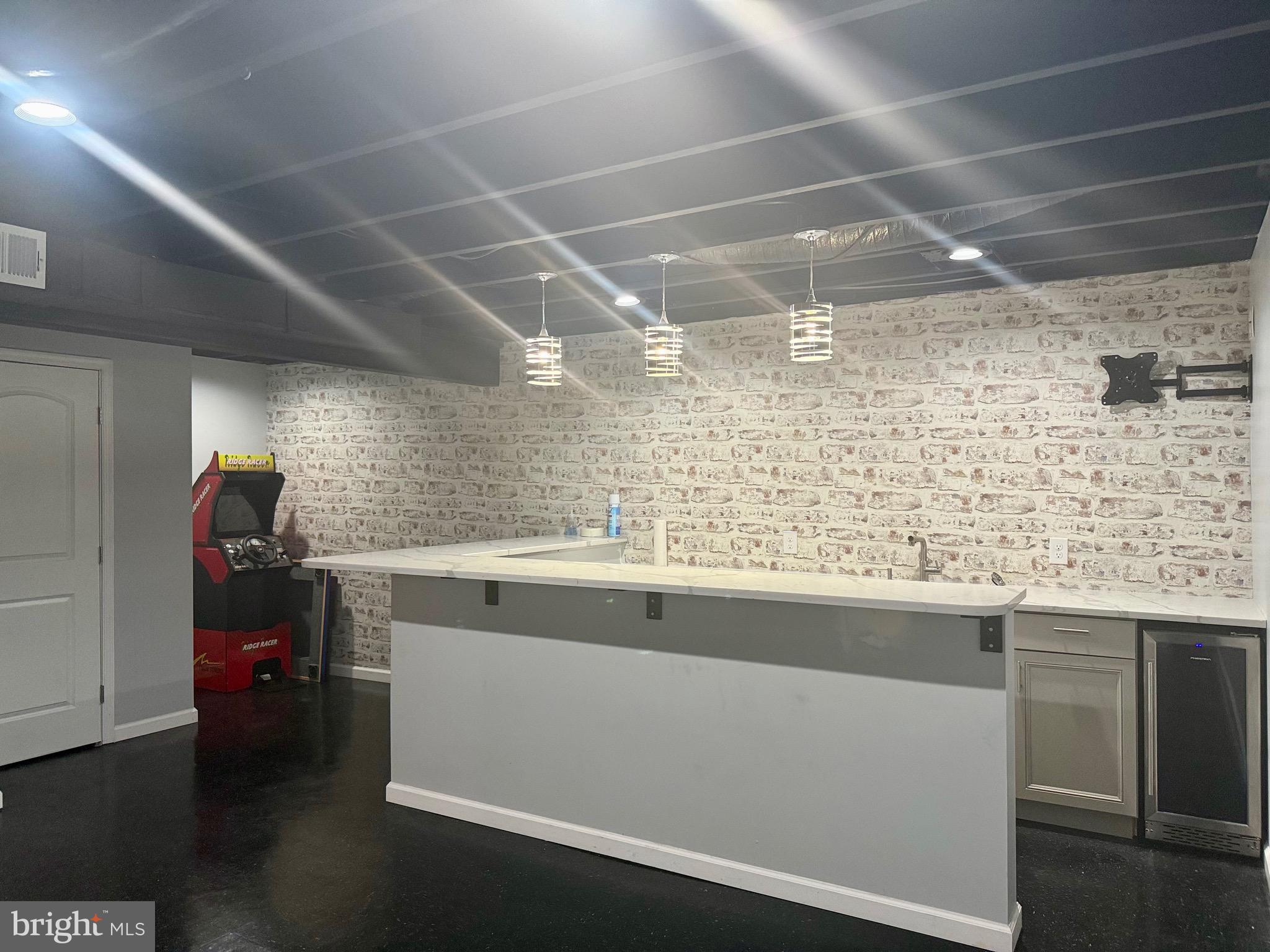 SHANNON COVE - Residential