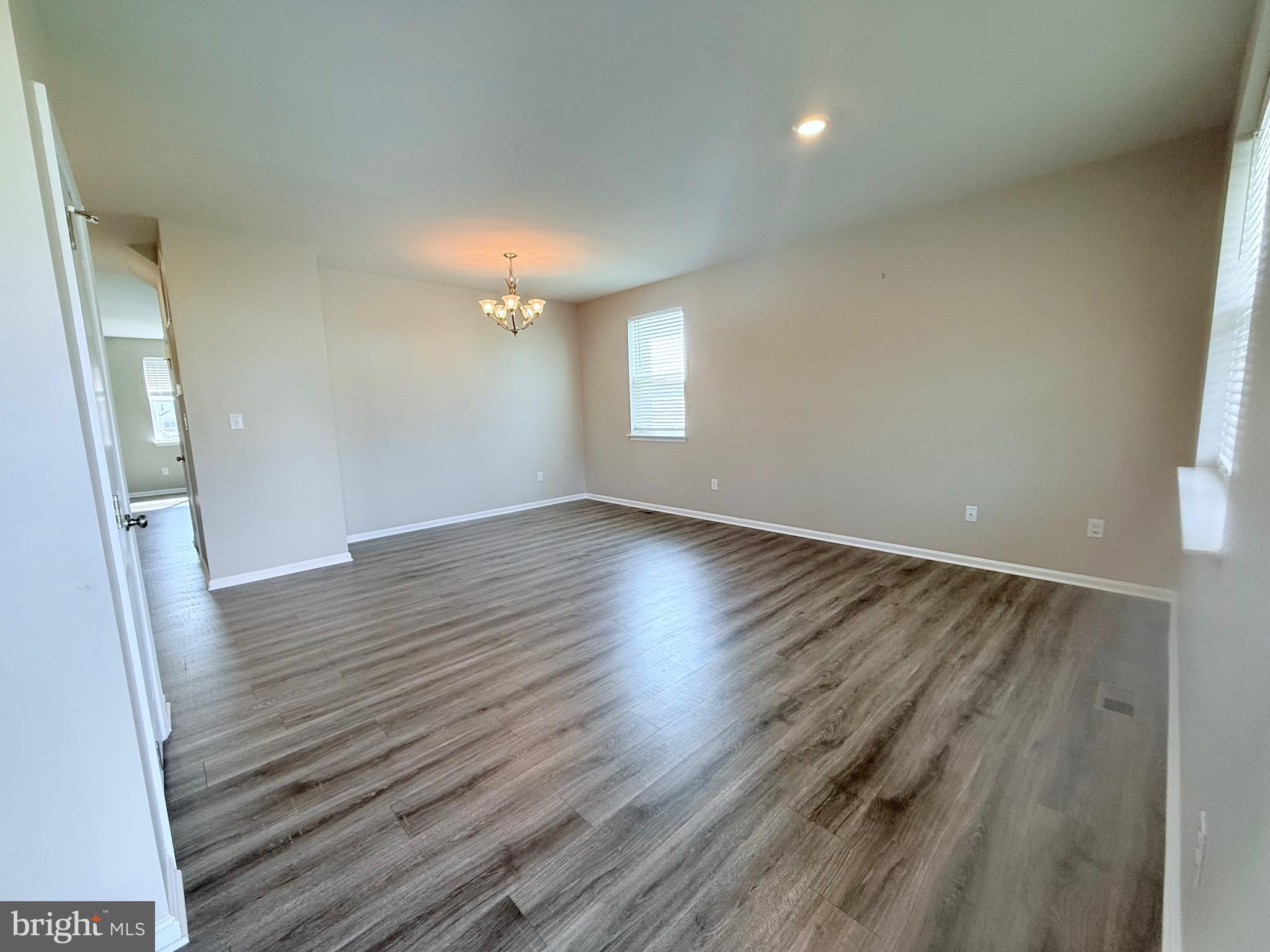 SHANNON COVE - Residential