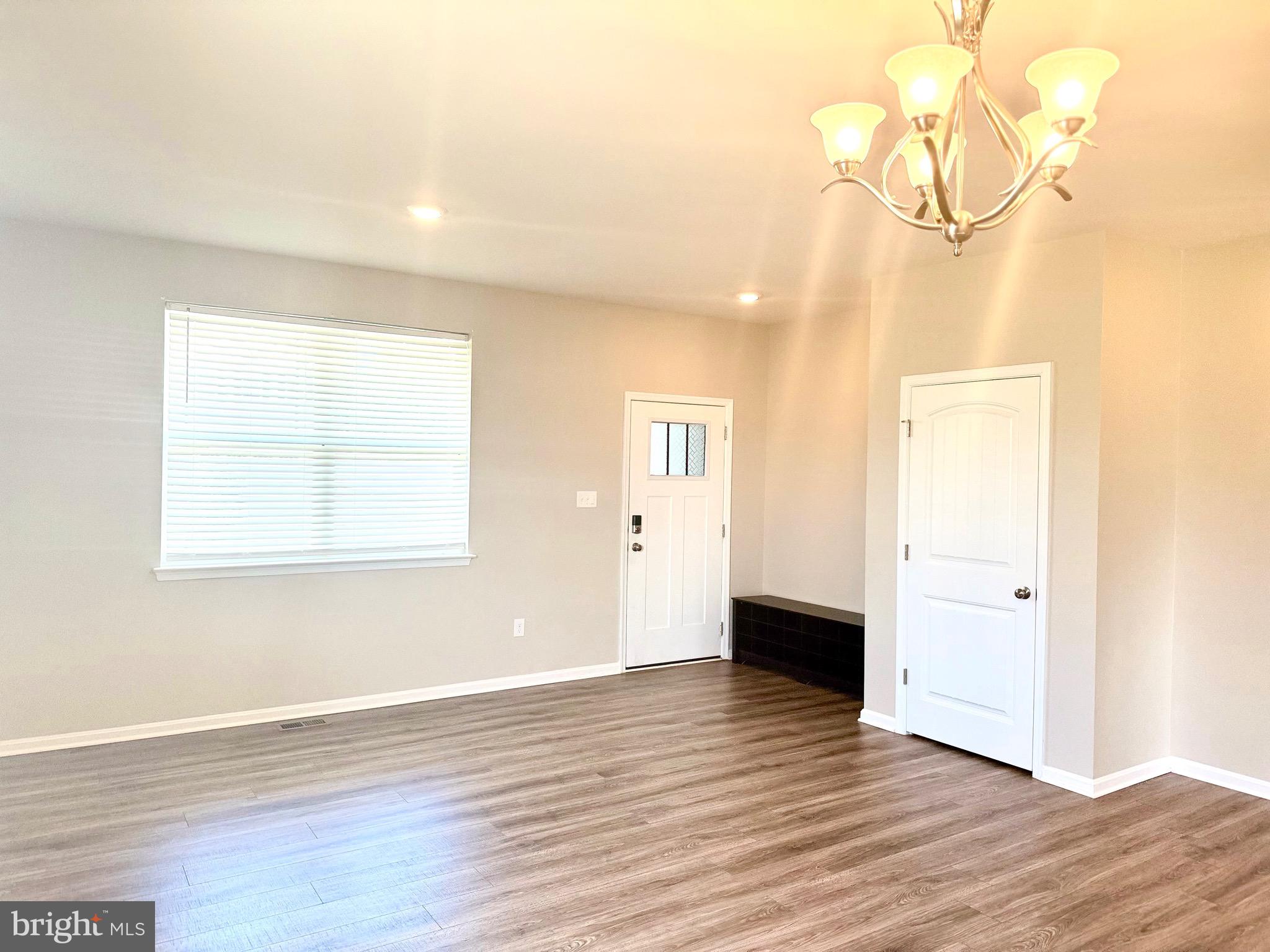 SHANNON COVE - Residential