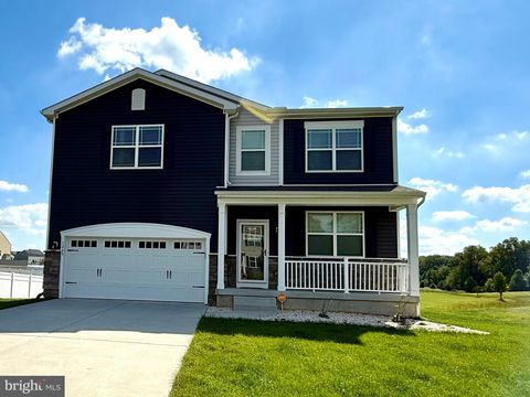Photo of 1245 Pimpernell Path, MIDDLETOWN, DE 19709 (MLS # DENC2089762)