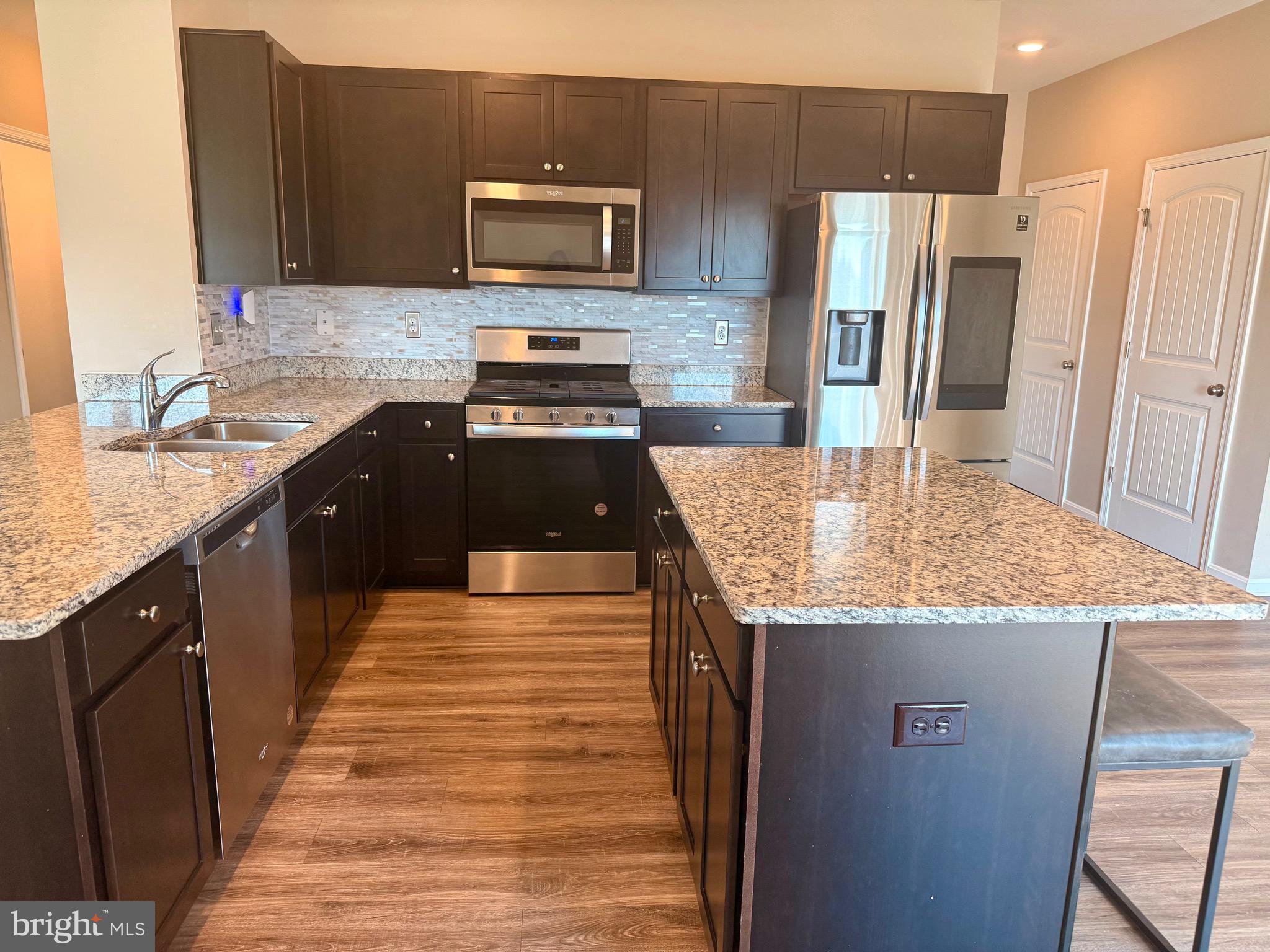 SHANNON COVE - Residential