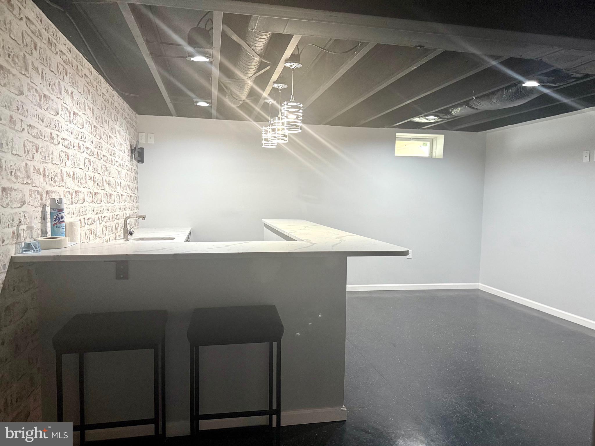 SHANNON COVE - Residential