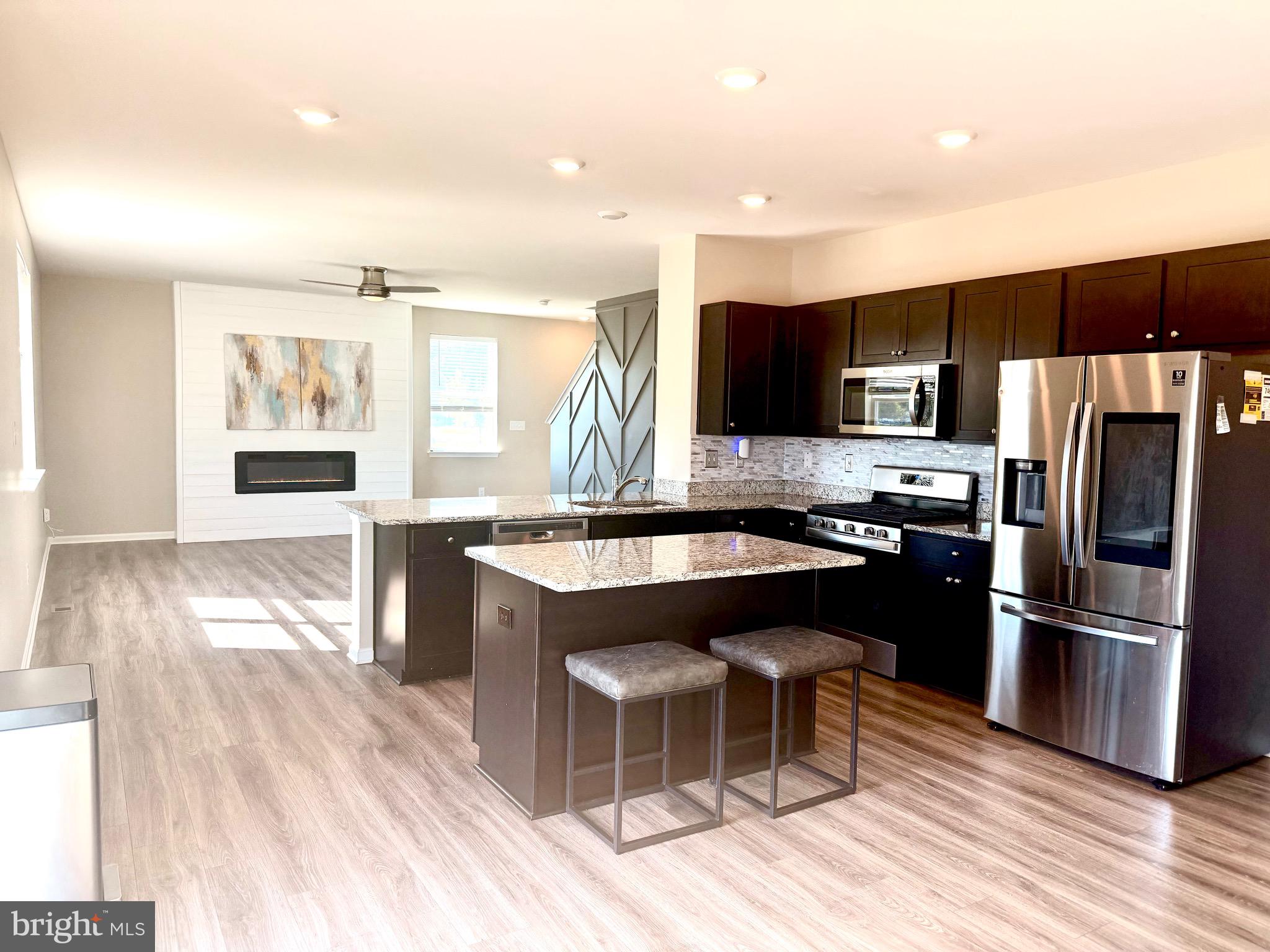 SHANNON COVE - Residential