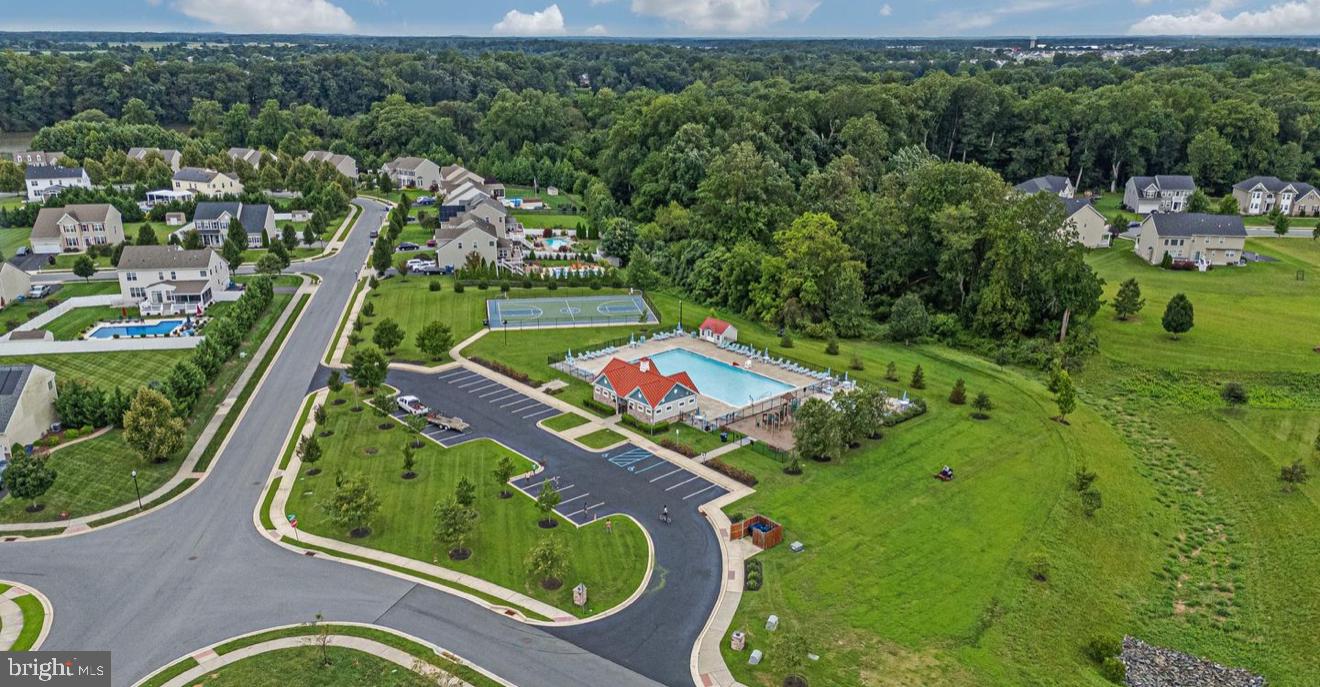 SHANNON COVE - Residential