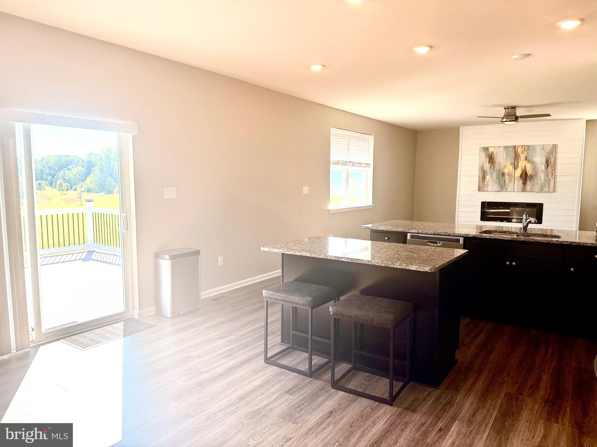 SHANNON COVE - Residential