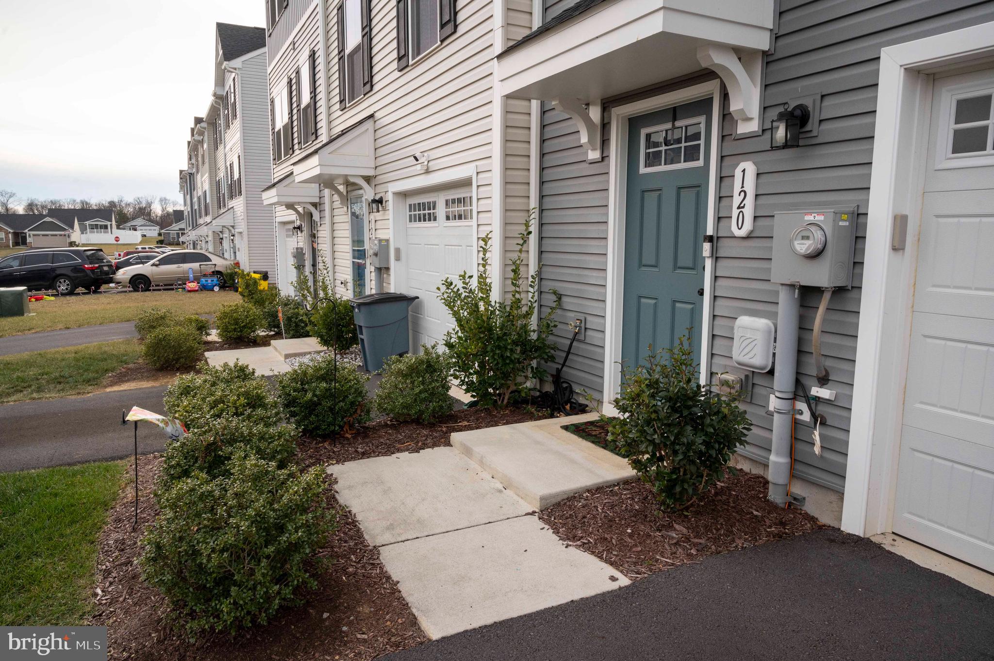 THE LAKES AT MARTINSBURG - Residential