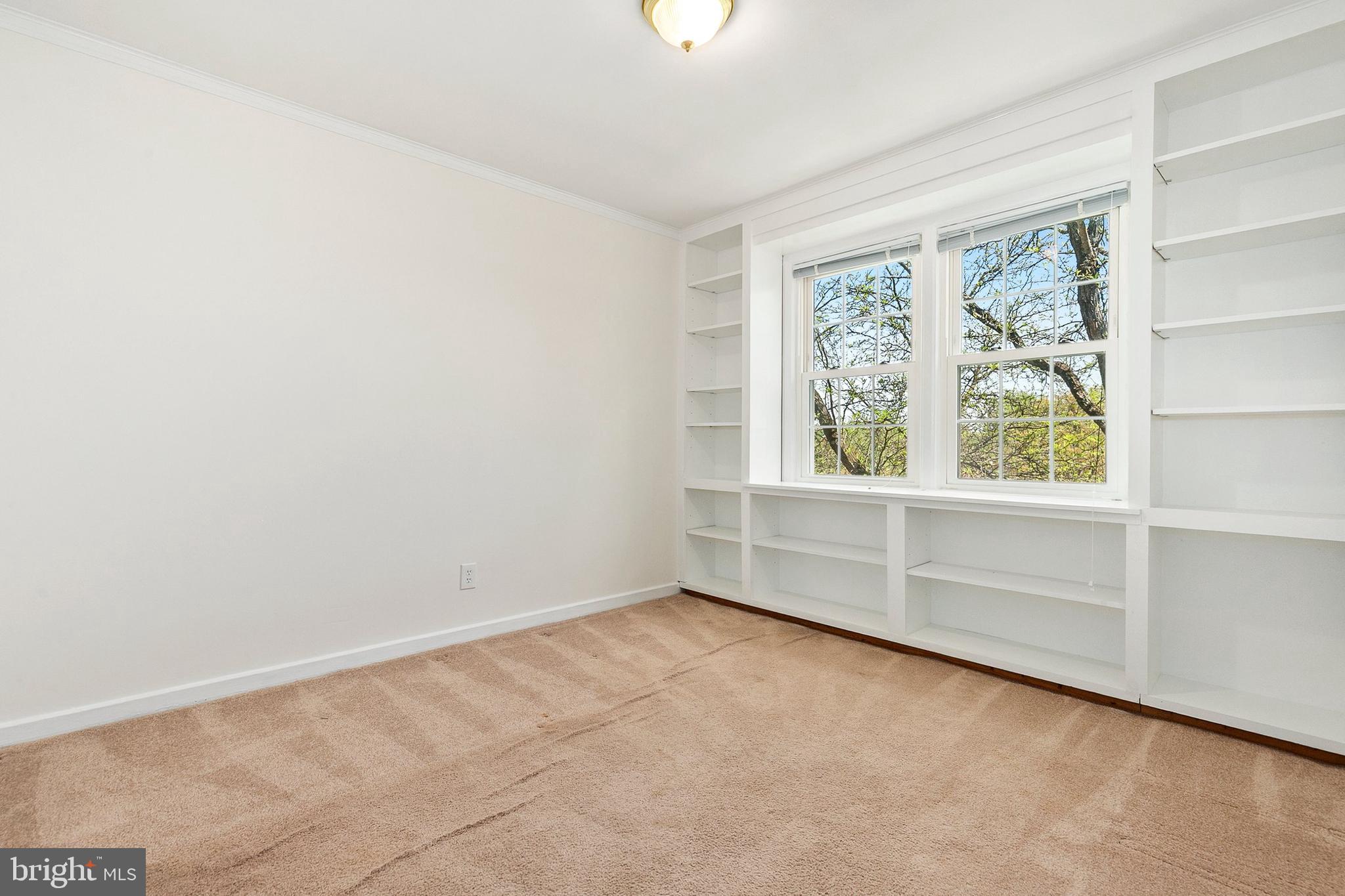 SILVER SPRING - Residential