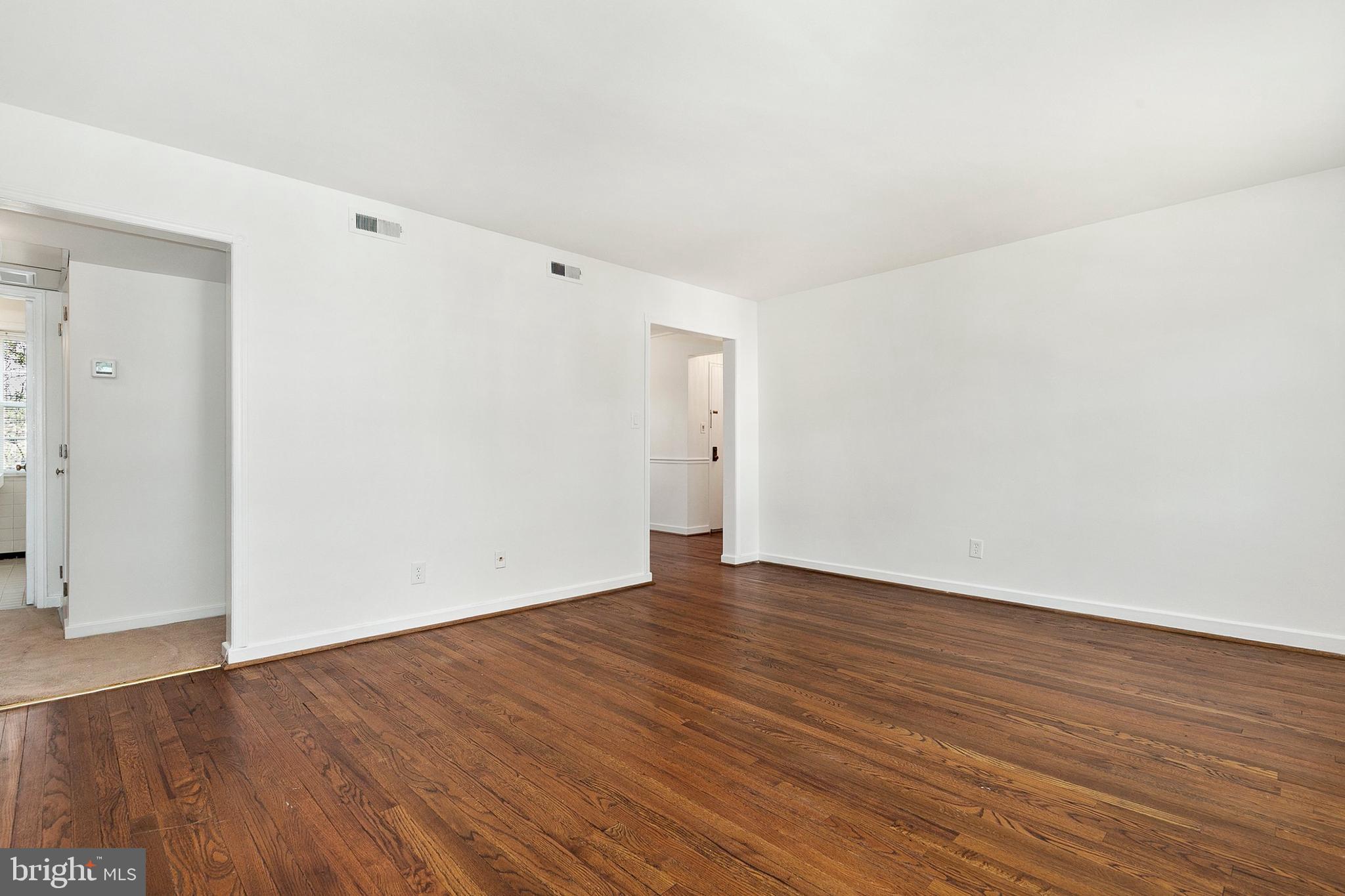 SILVER SPRING - Residential
