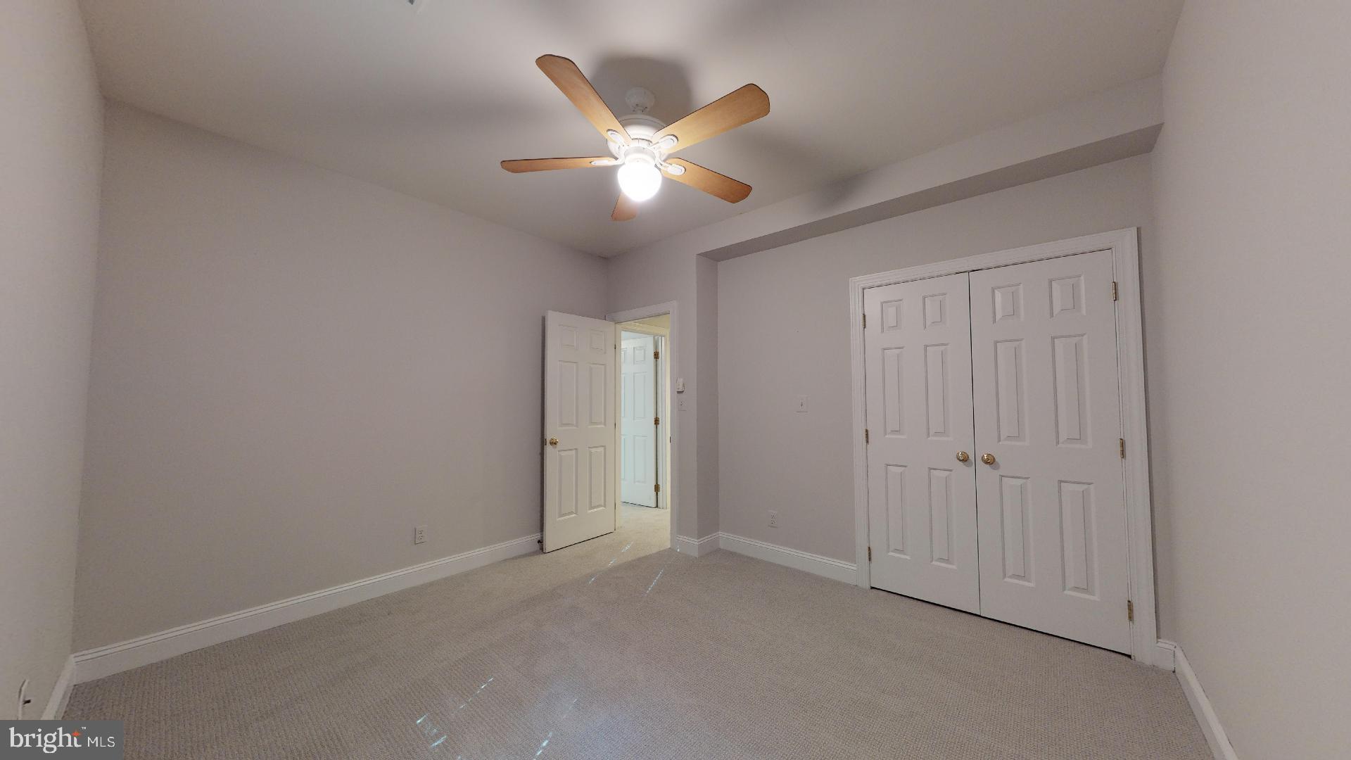 COUNTRY CLUB HILLS - Residential