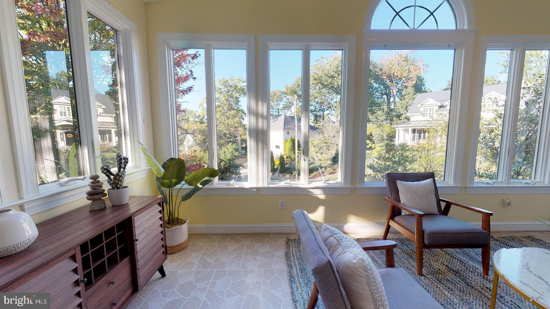 COUNTRY CLUB HILLS - Residential