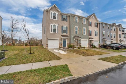 Townhouse For Sale - 204 Freedom Way<br/> SICKLERVILLE, NJ 08081