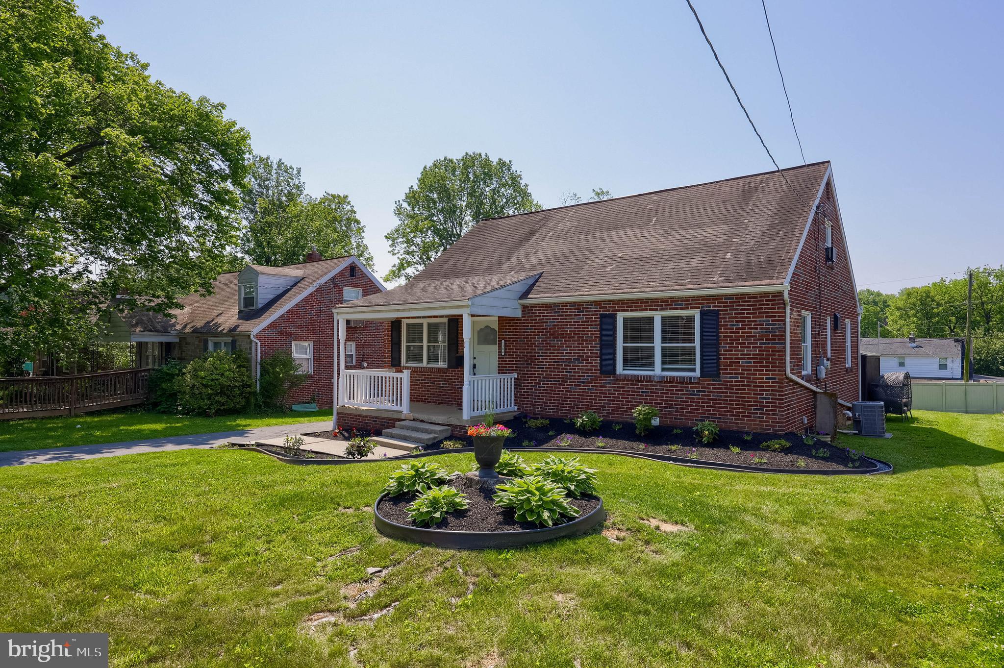 1304 MAPLE AVENUE