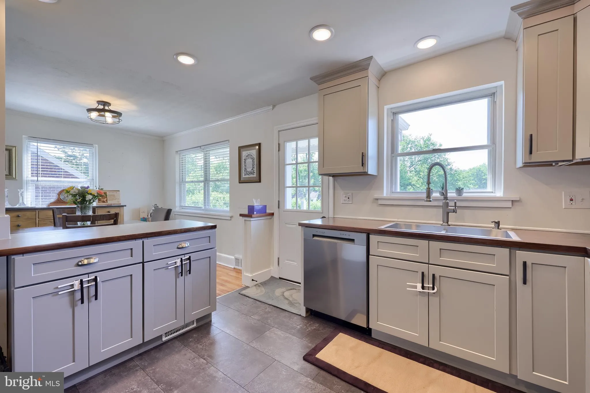 Lancaster, Pennsylvania 17603, United States, 4 Bedrooms Bedrooms, ,4 BathroomsBathrooms,Residential,Active,147116