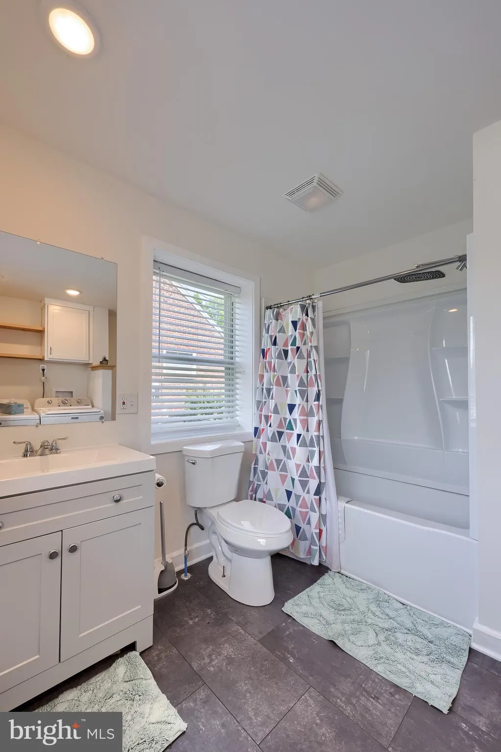 Lancaster, Pennsylvania 17603, United States, 4 Bedrooms Bedrooms, ,4 BathroomsBathrooms,Residential,Active,147116