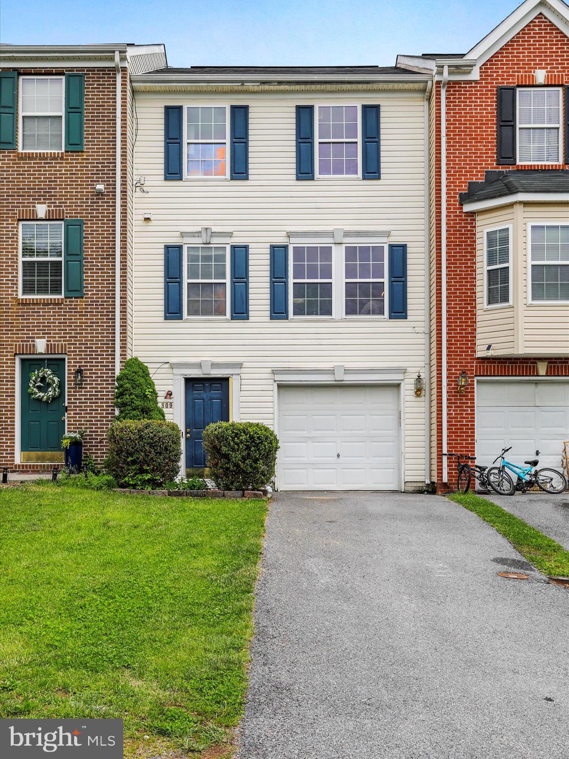 PRENTISS POINT - Residential