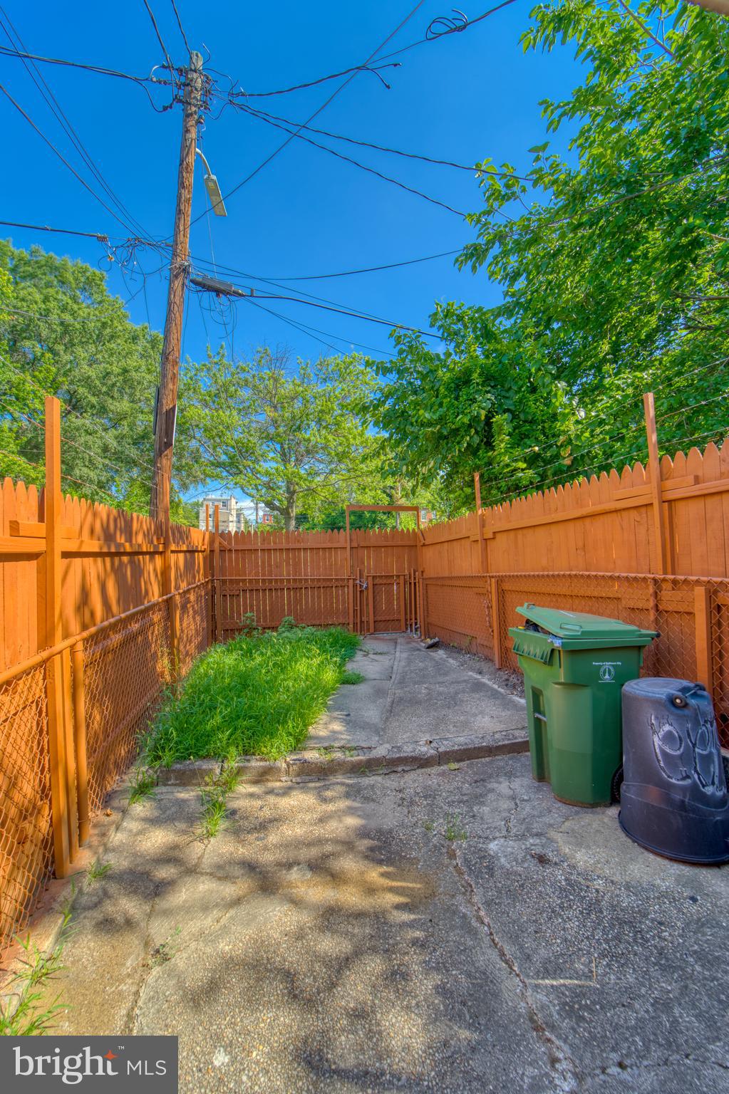 HARLEM PARK - Residential Lease