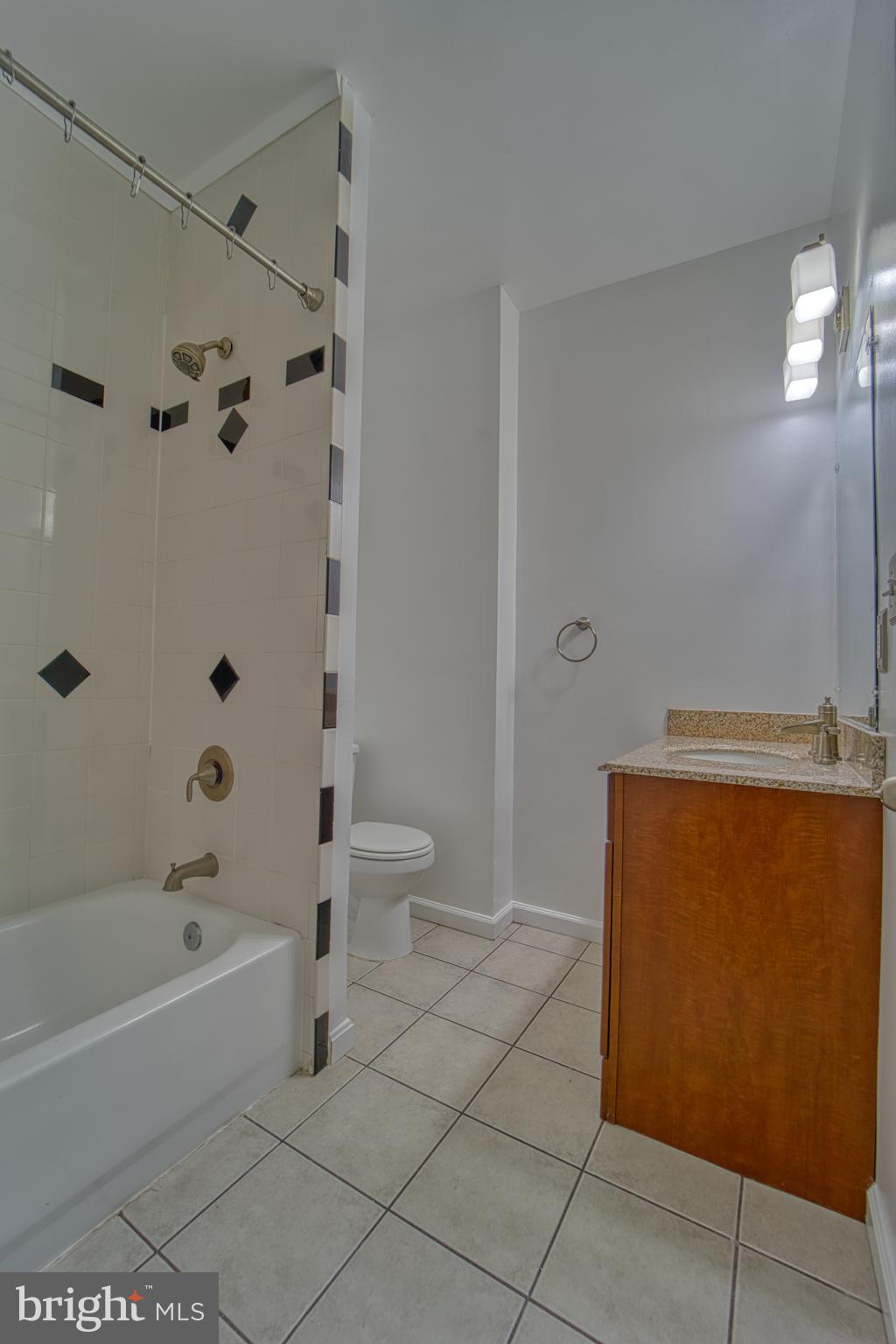 HARLEM PARK - Residential Lease