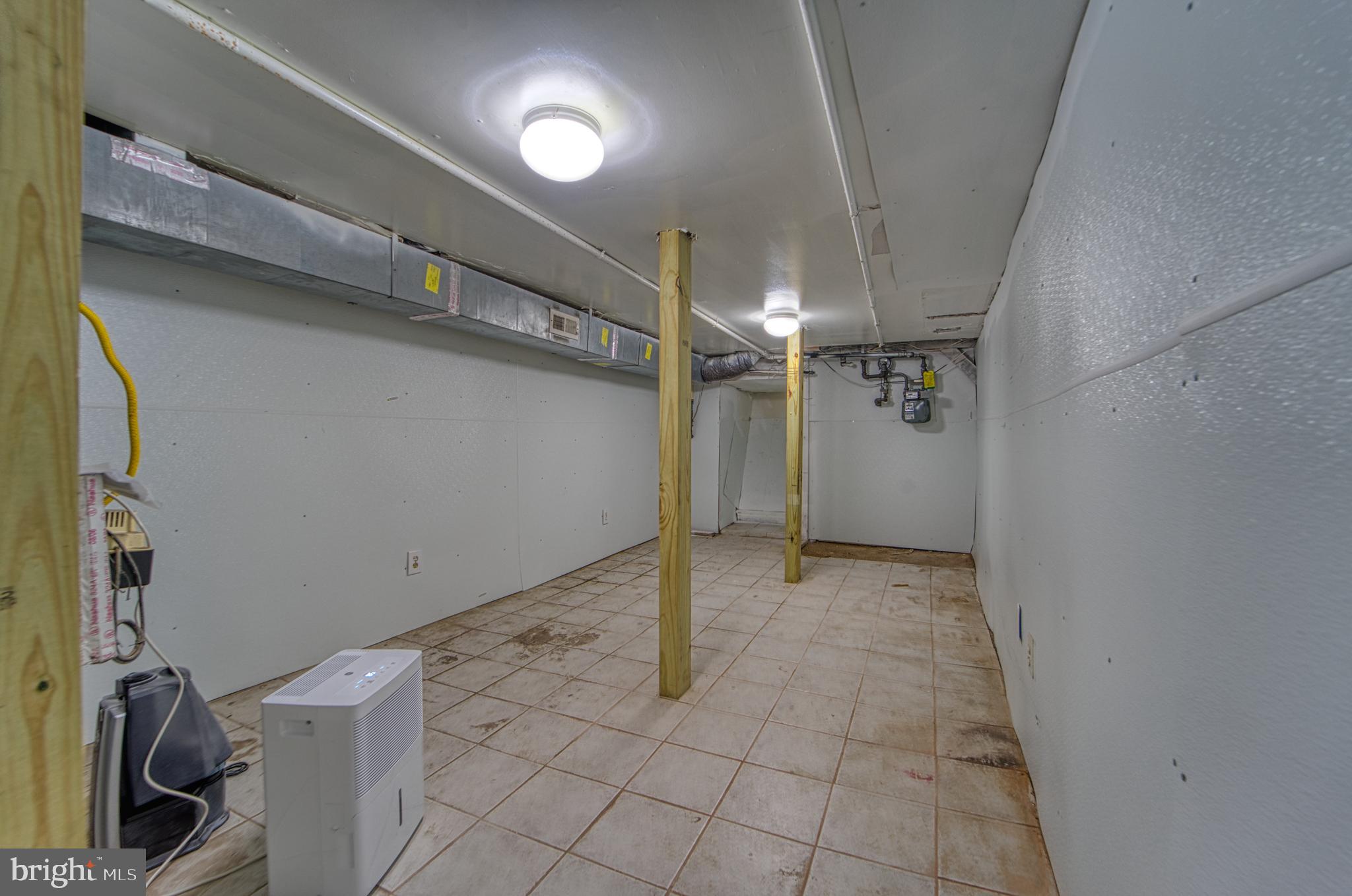 HARLEM PARK - Residential Lease