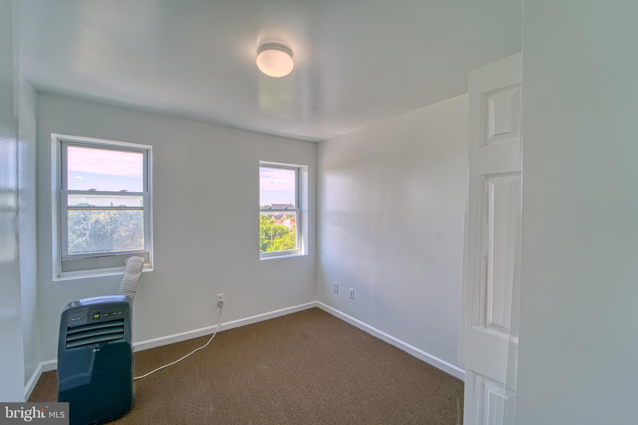 HARLEM PARK - Residential Lease