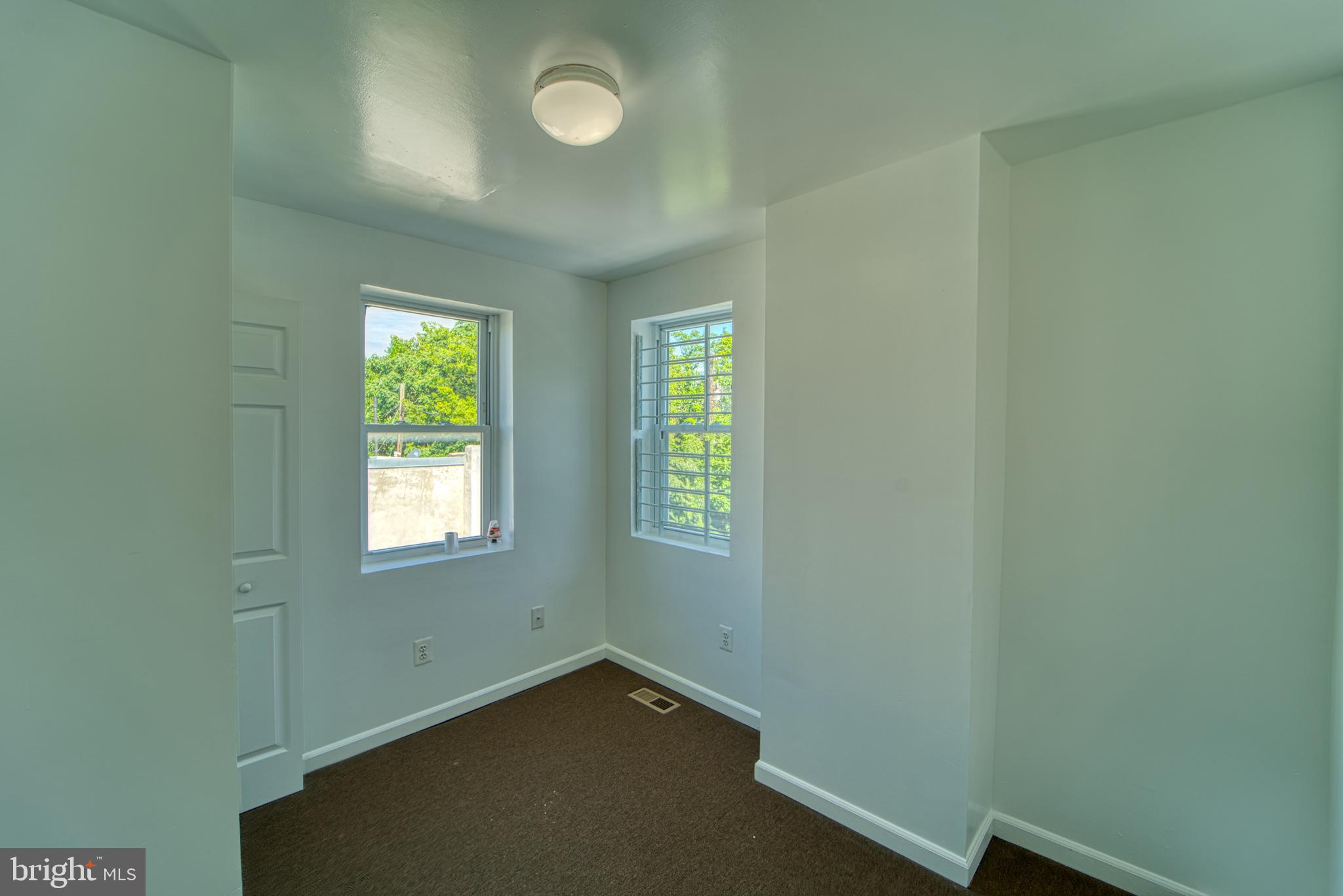 HARLEM PARK - Residential Lease