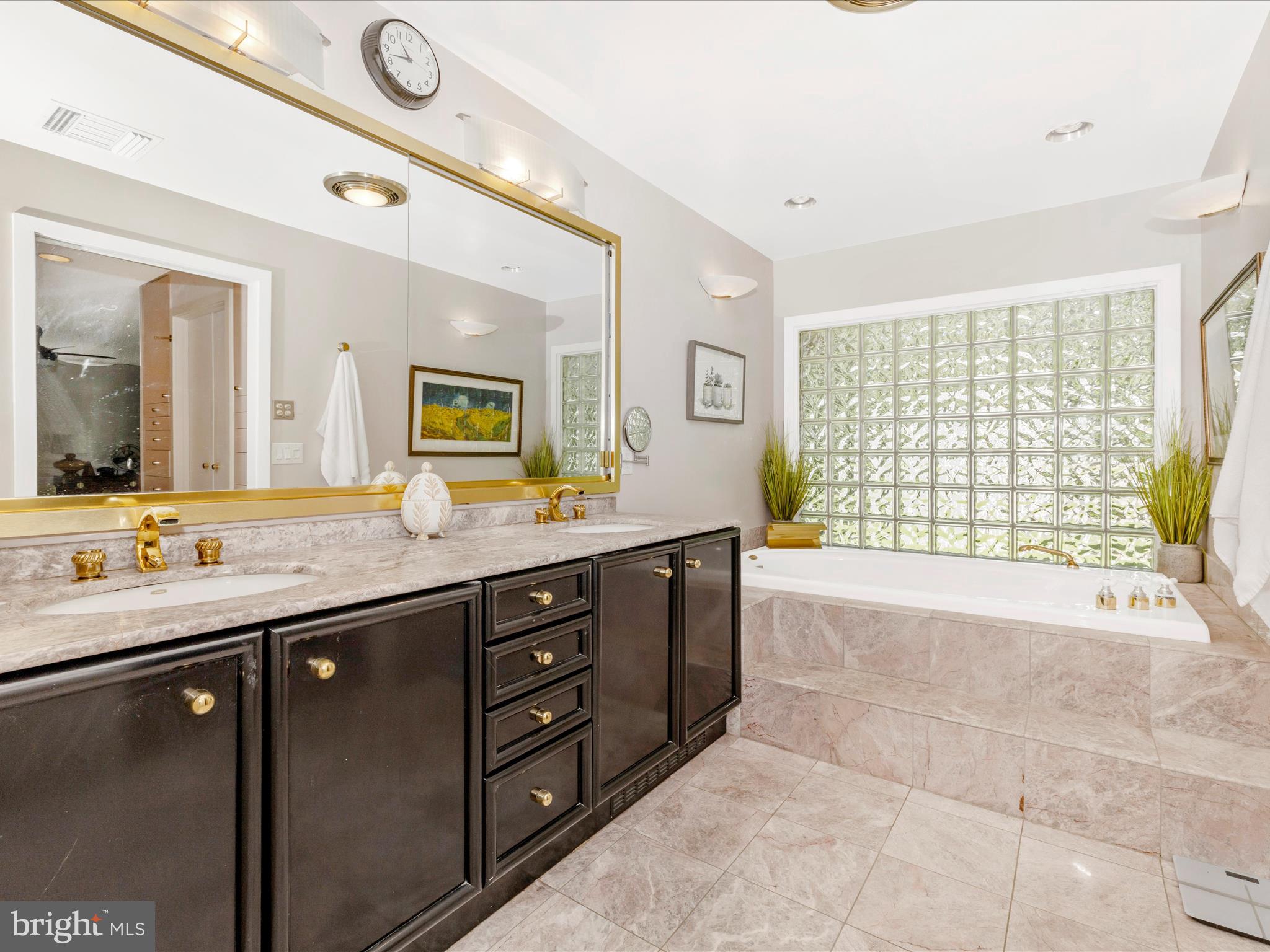 STEVENSON RIDGE - Residential