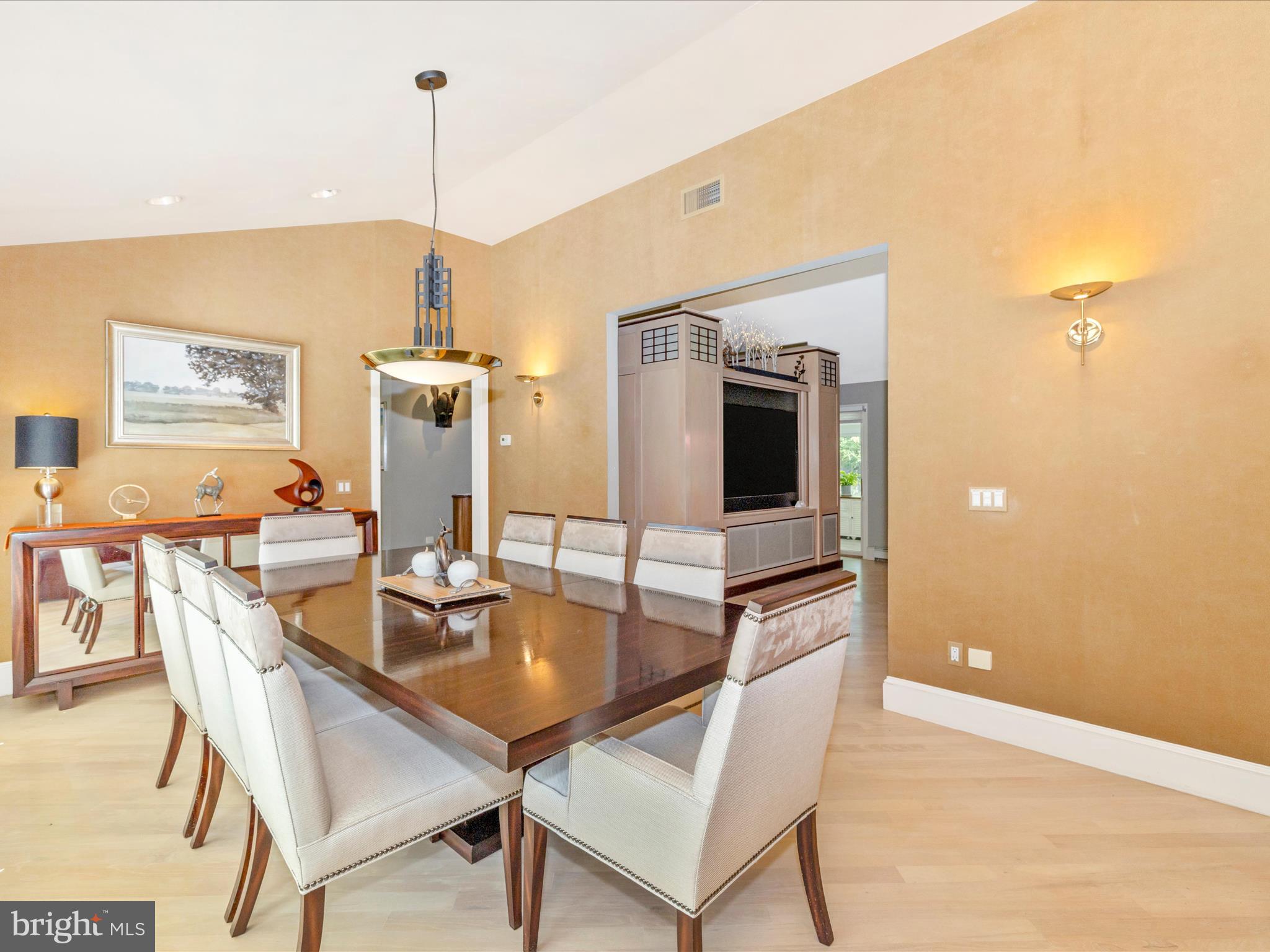 STEVENSON RIDGE - Residential