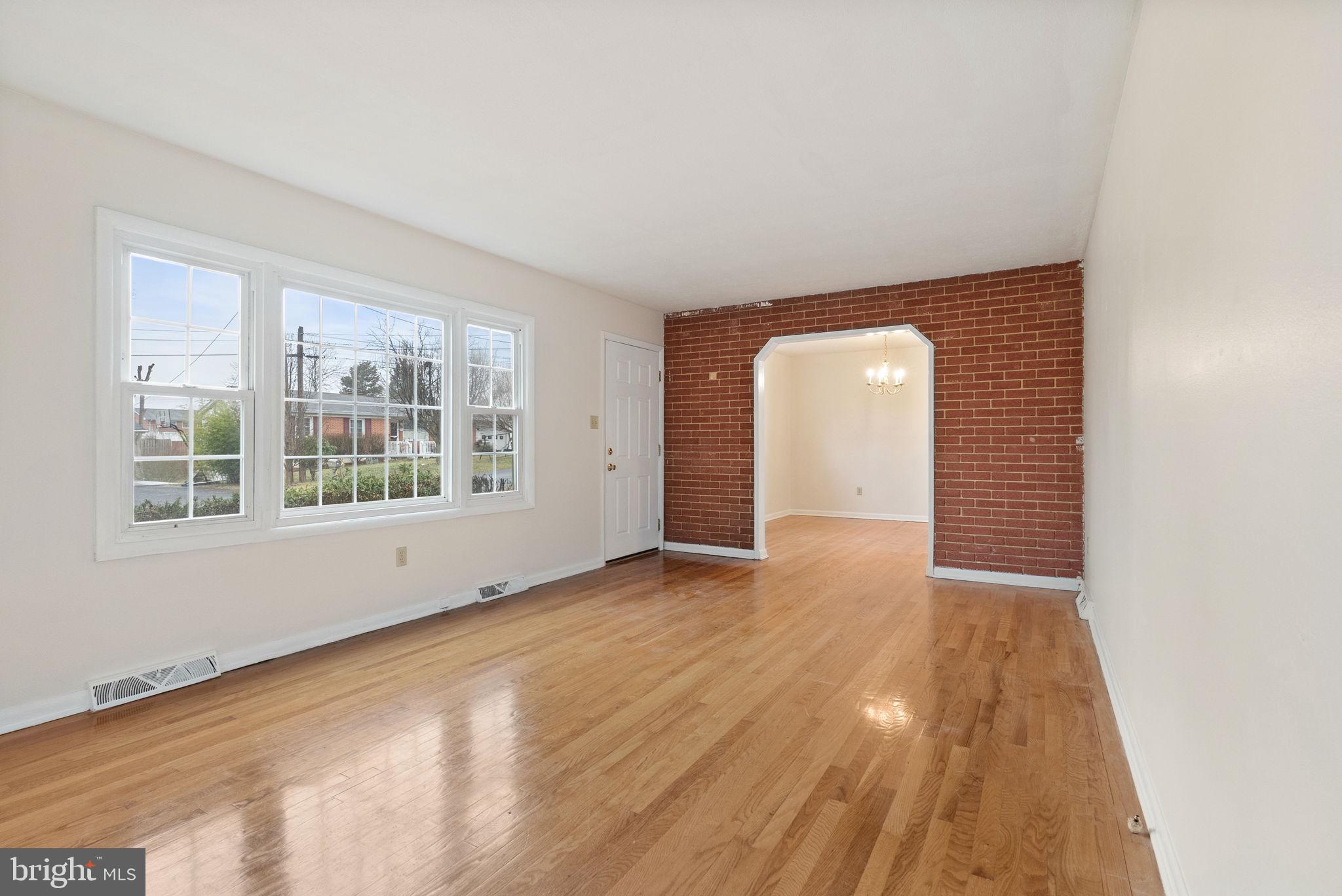 GREEN ACRES - Residential