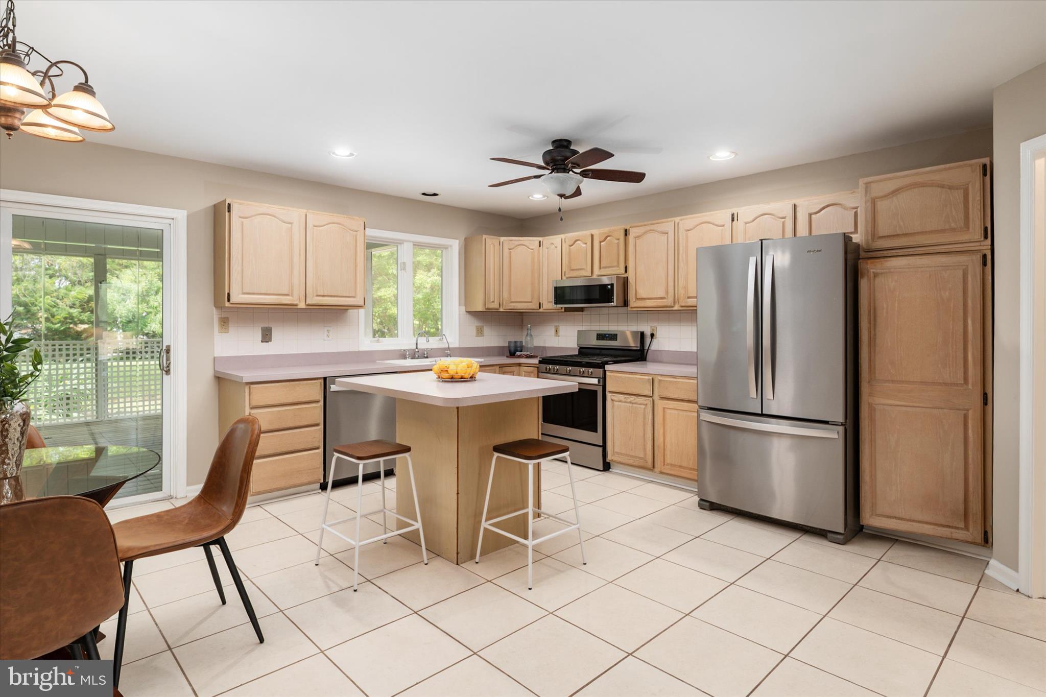 CENTREVILLE - Residential