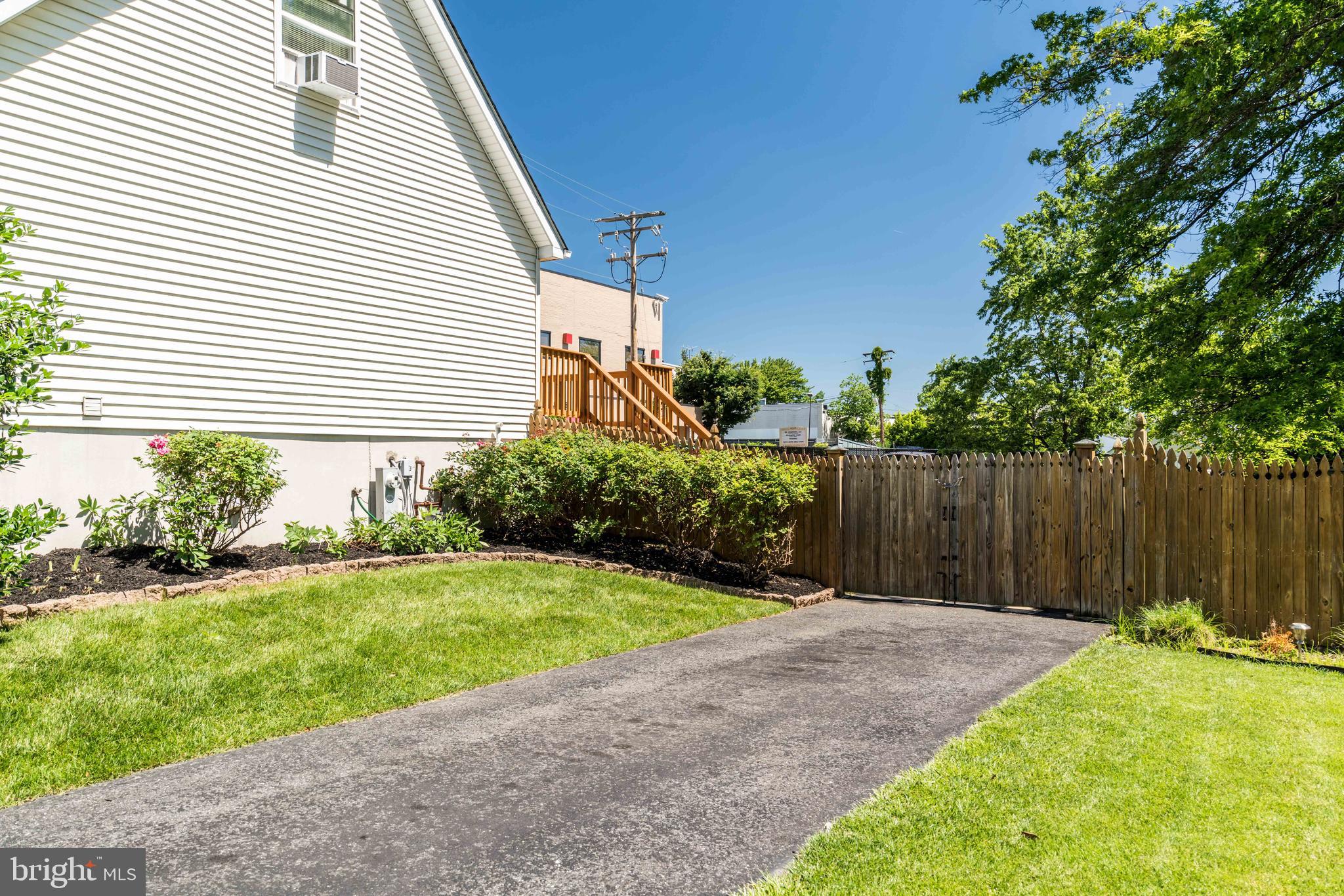 PARKVILLE - Residential