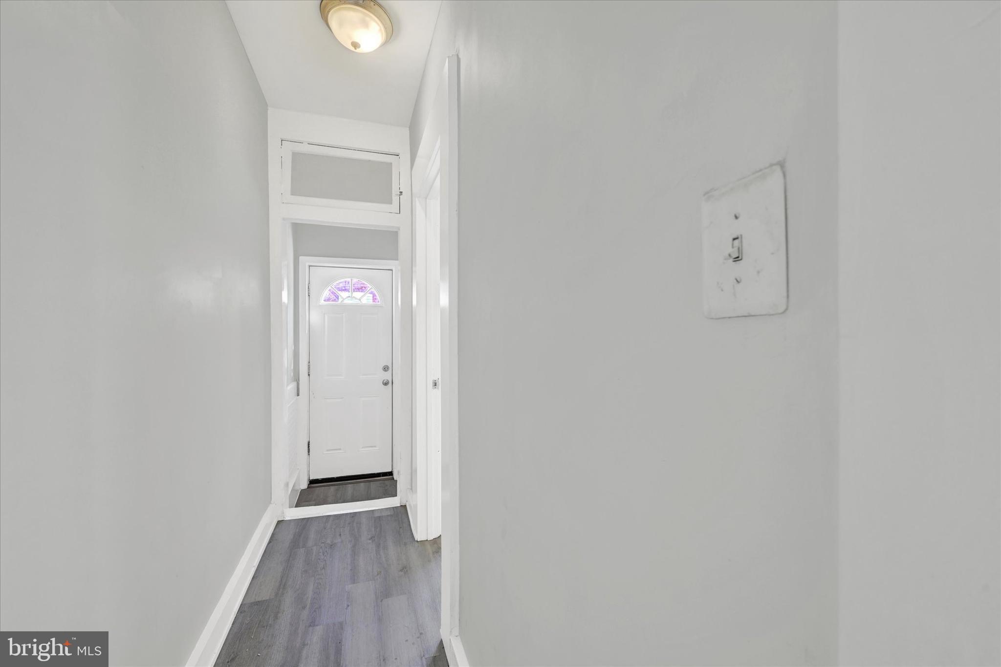 ELLWOOD PARK - Residential