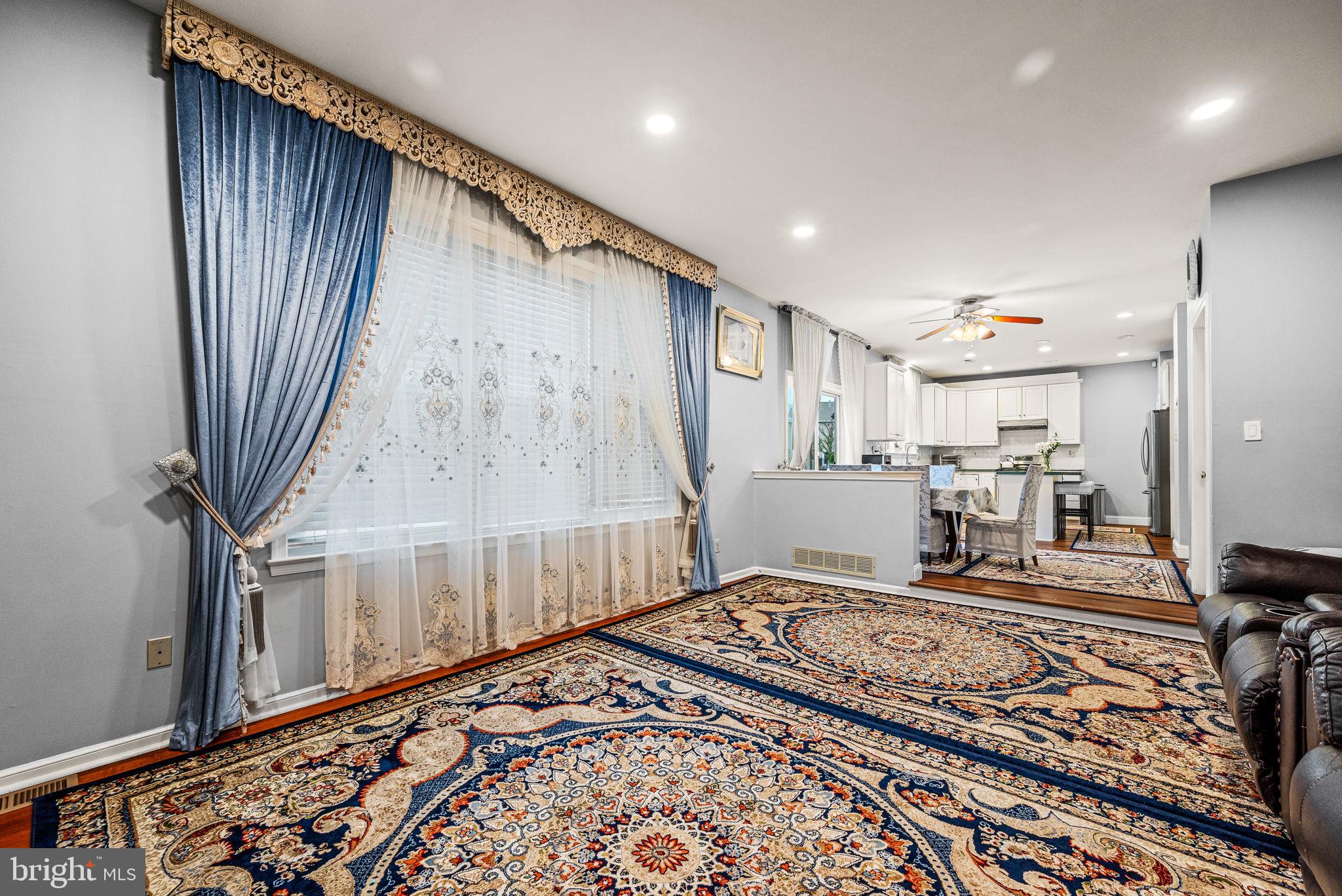 HIDDEN OAKS I - Residential