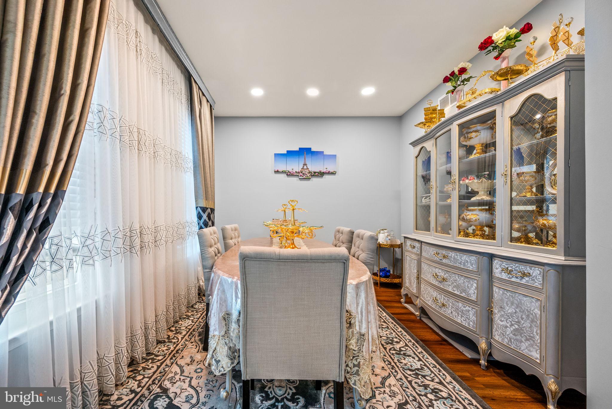 HIDDEN OAKS I - Residential